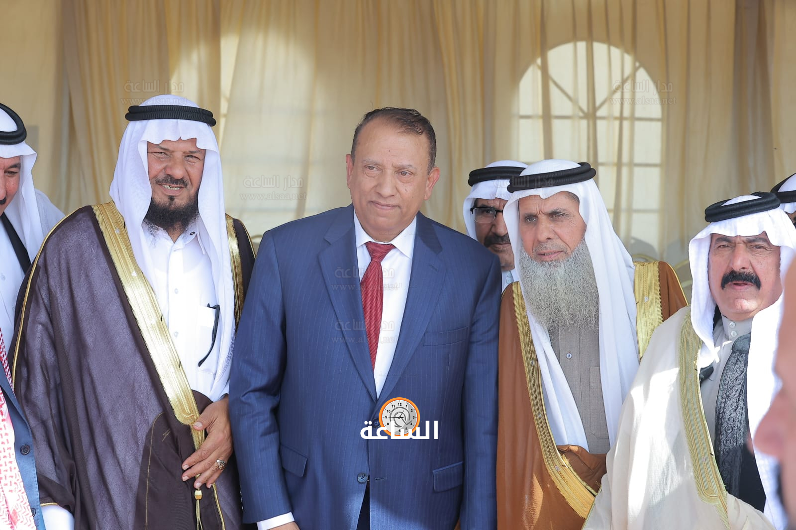 Madar Al-Saa Images 0.6589451792633086