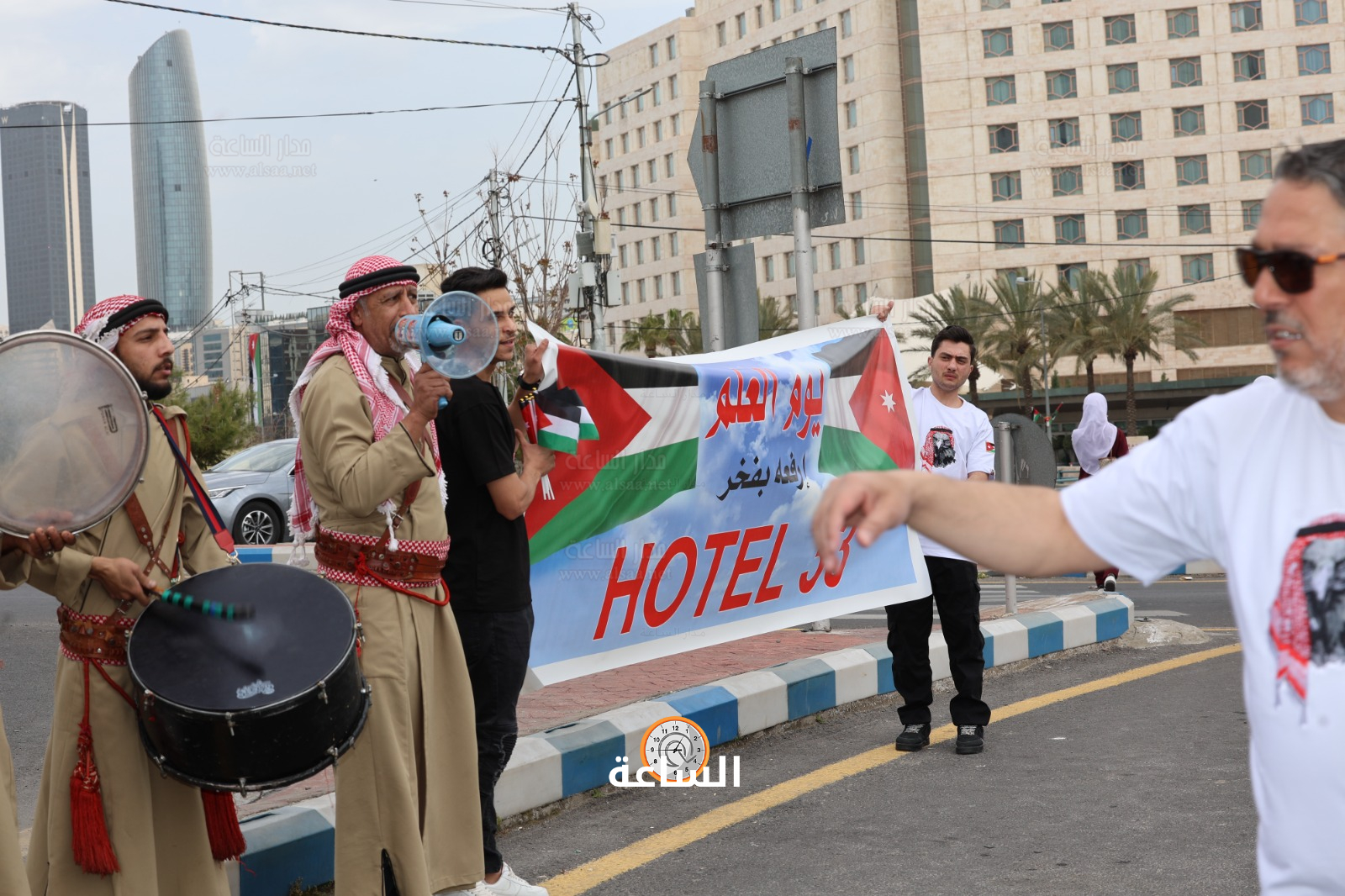 Madar Al-Saa Images 0.3859112736470278