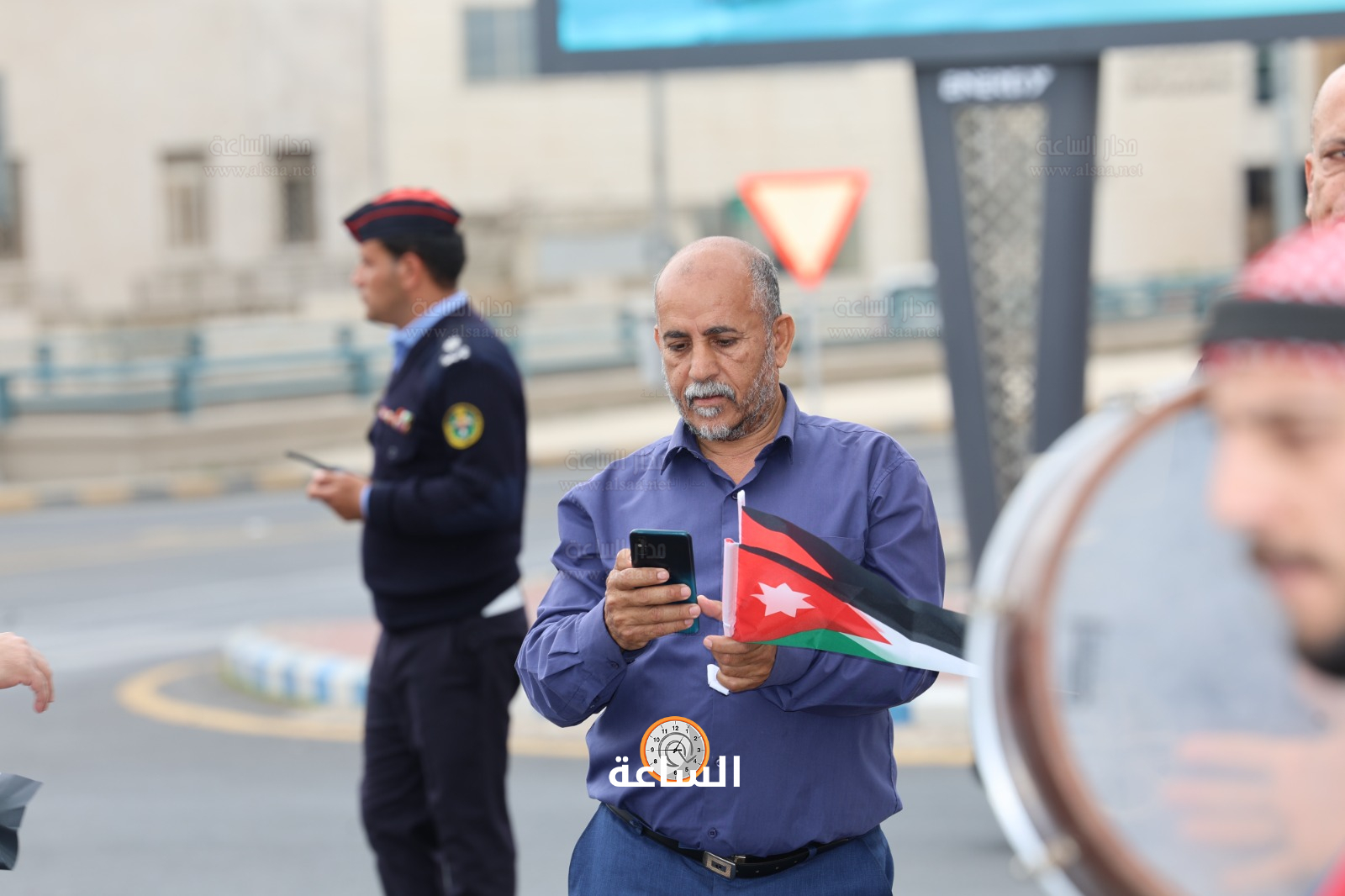 Madar Al-Saa Images 0.8565834839184027