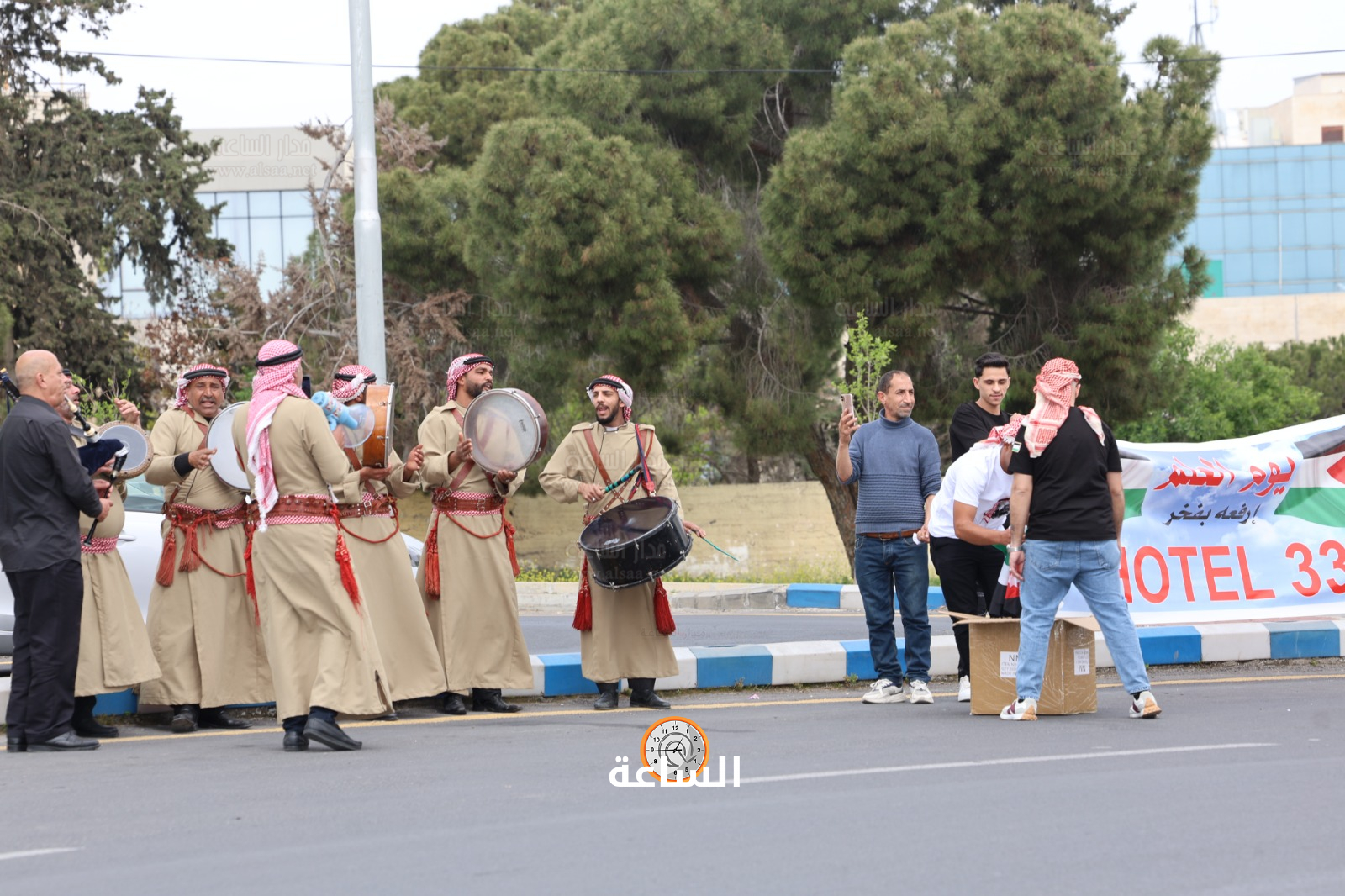 Madar Al-Saa Images 0.7010450509060195