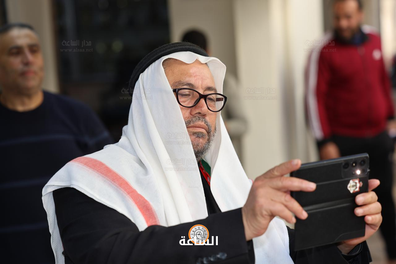 Madar Al-Saa Images 0.49948553101172954