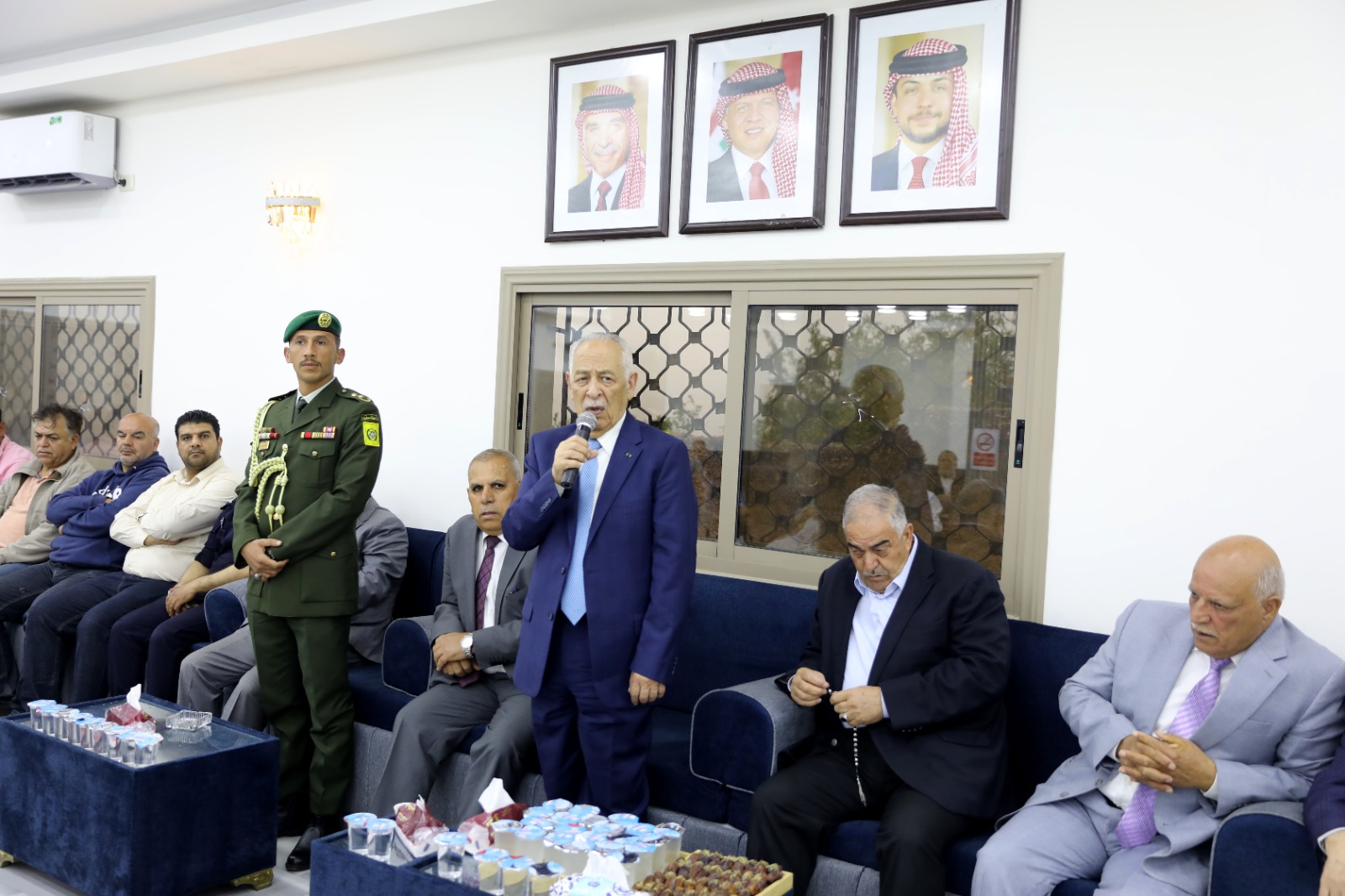 Madar Al-Saa Images 0.14687608780135486