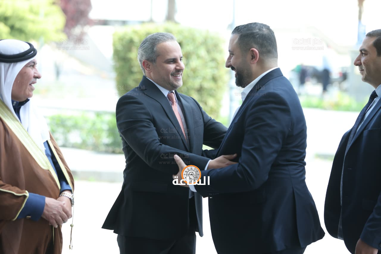 Madar Al-Saa Images 0.9028967422902777