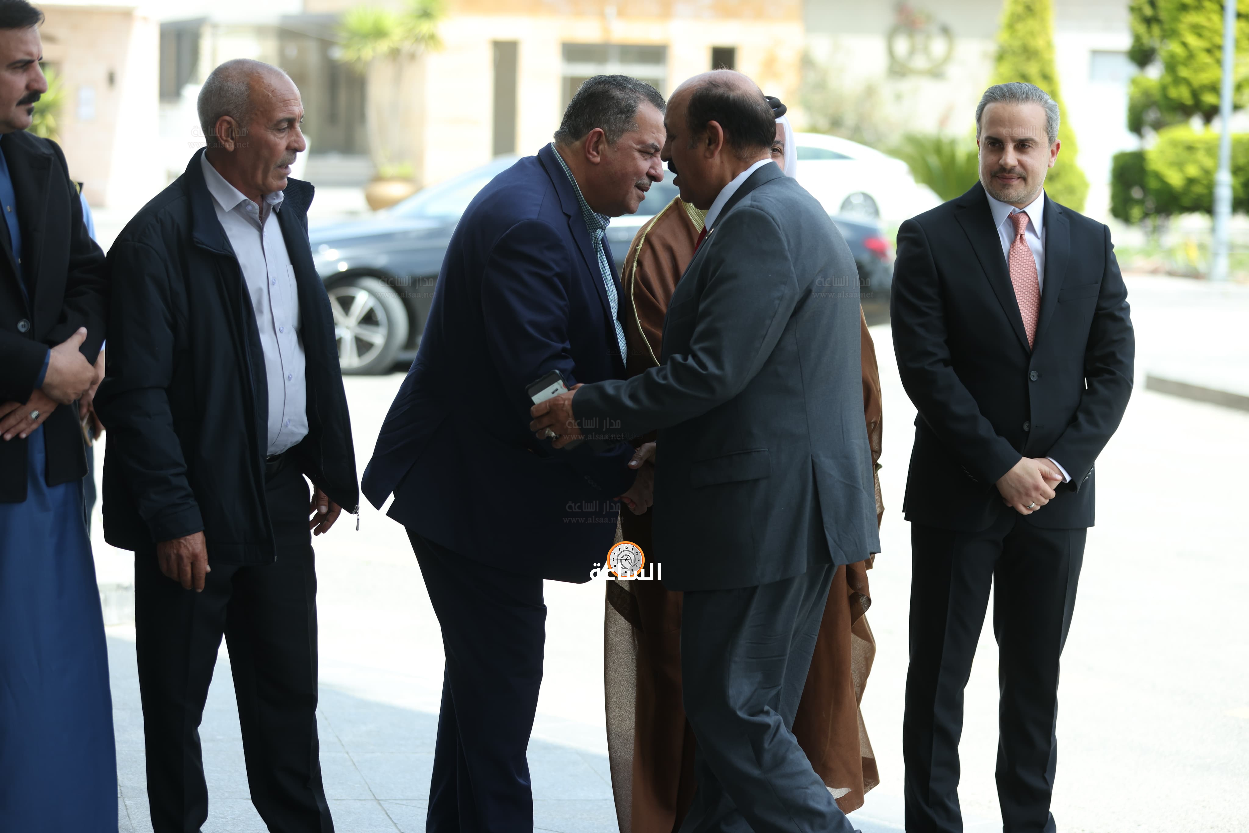 Madar Al-Saa Images 0.6729442247632439