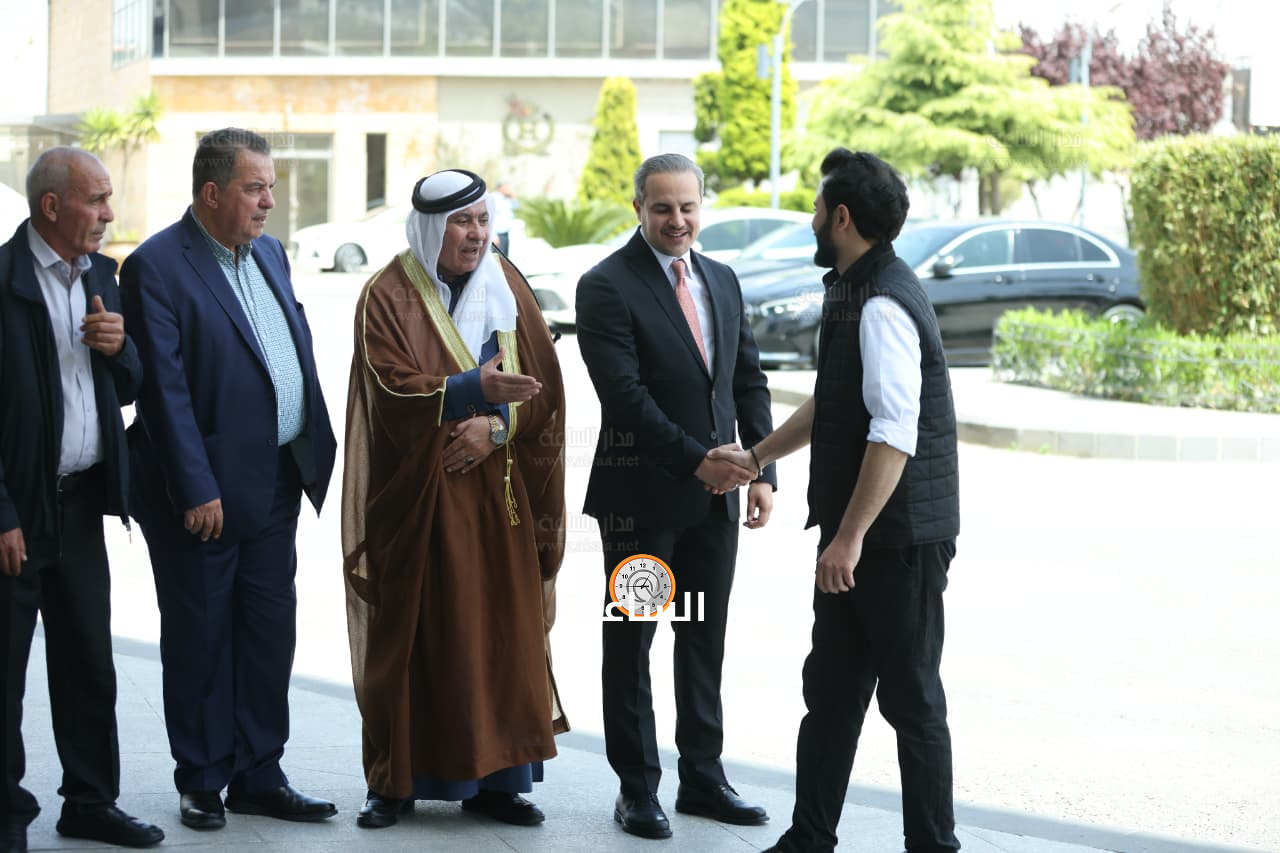 Madar Al-Saa Images 0.5629674524272703