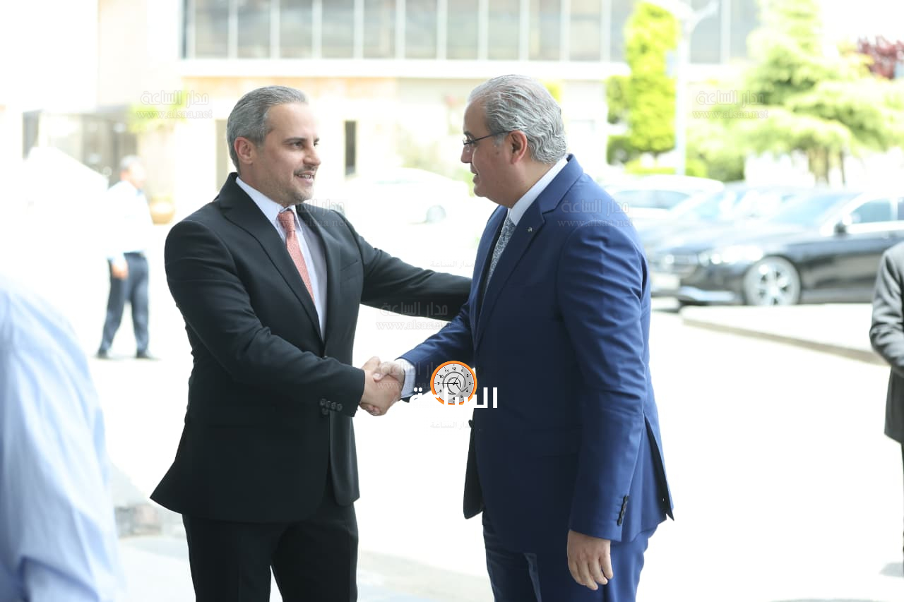 Madar Al-Saa Images 0.14690969684224942