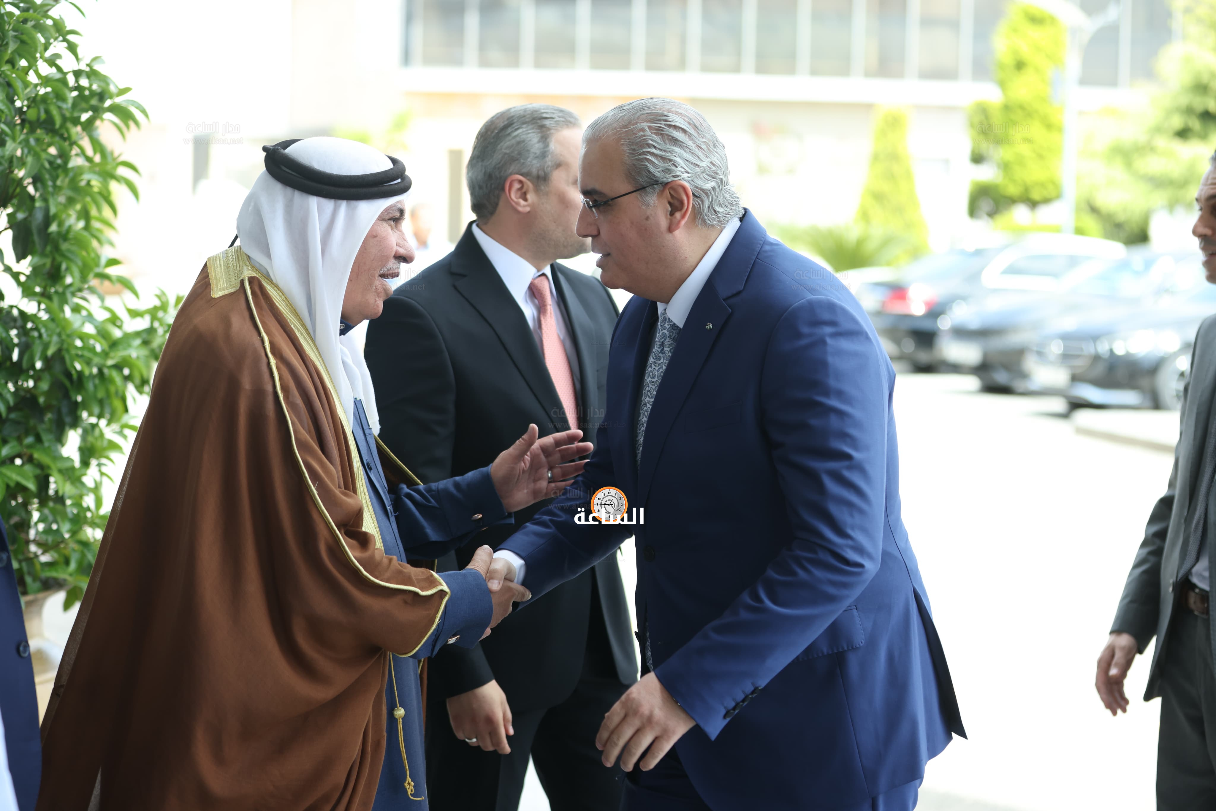 Madar Al-Saa Images 0.8892705415286035