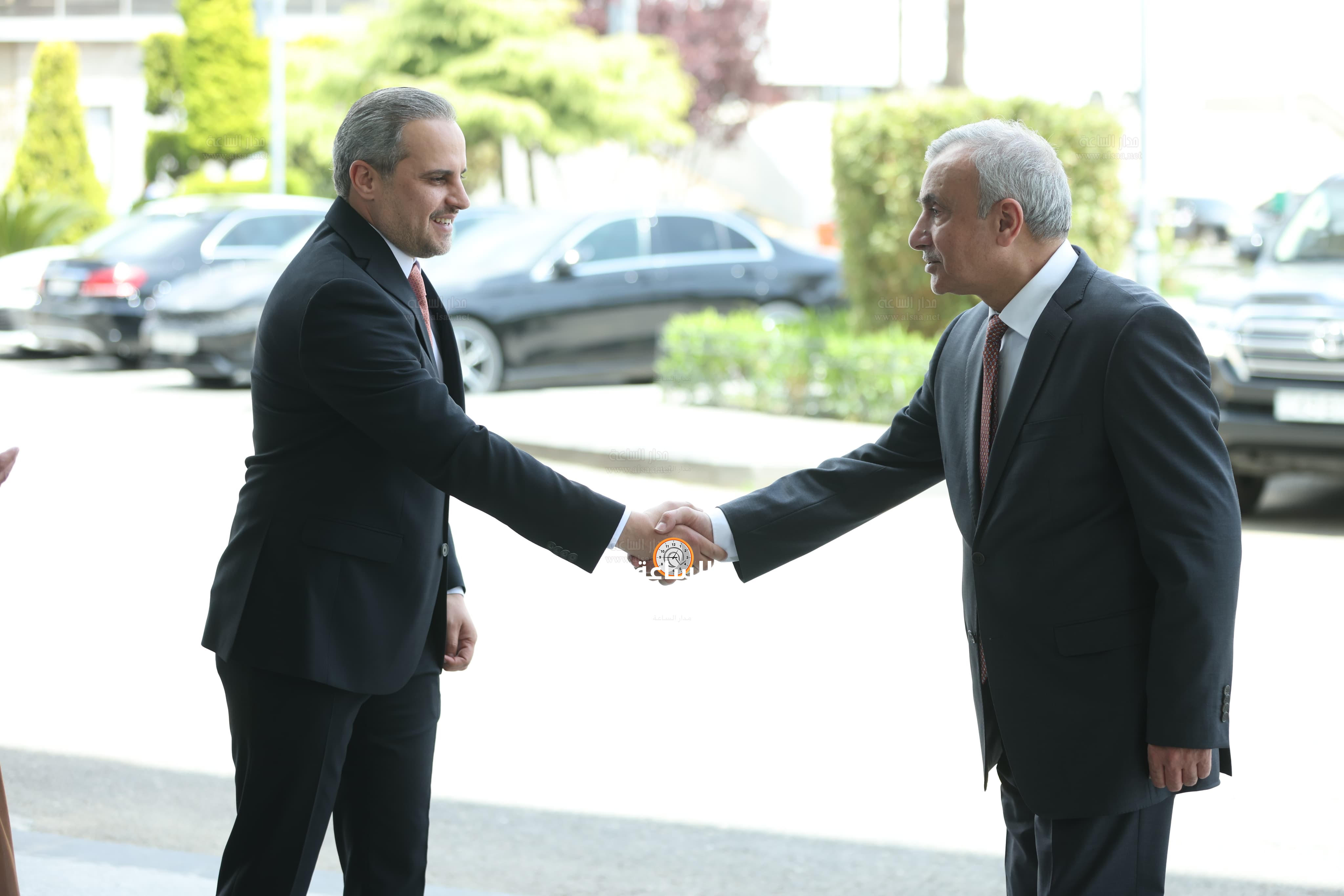 Madar Al-Saa Images 0.6630435595386519