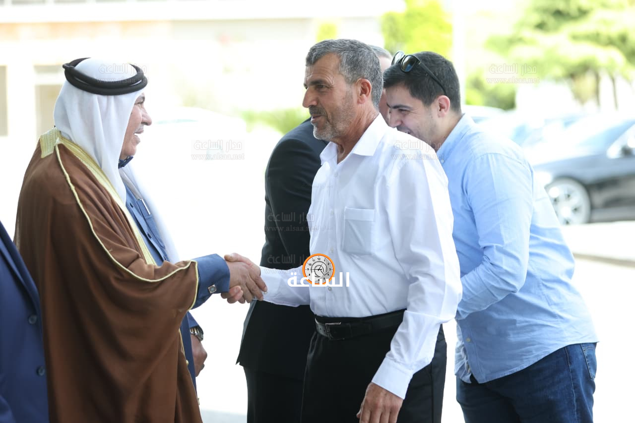 Madar Al-Saa Images 0.8823216171827527