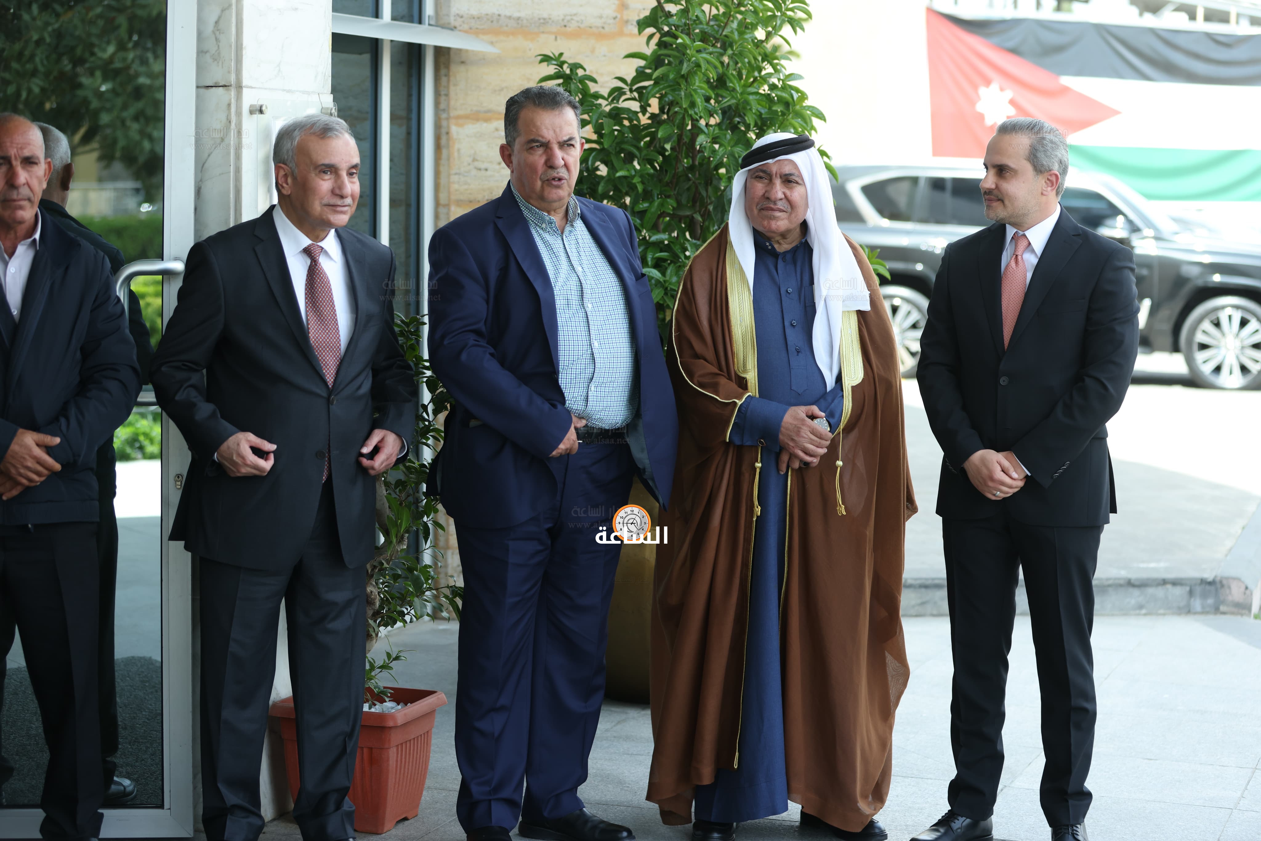 Madar Al-Saa Images 0.7634446182080408