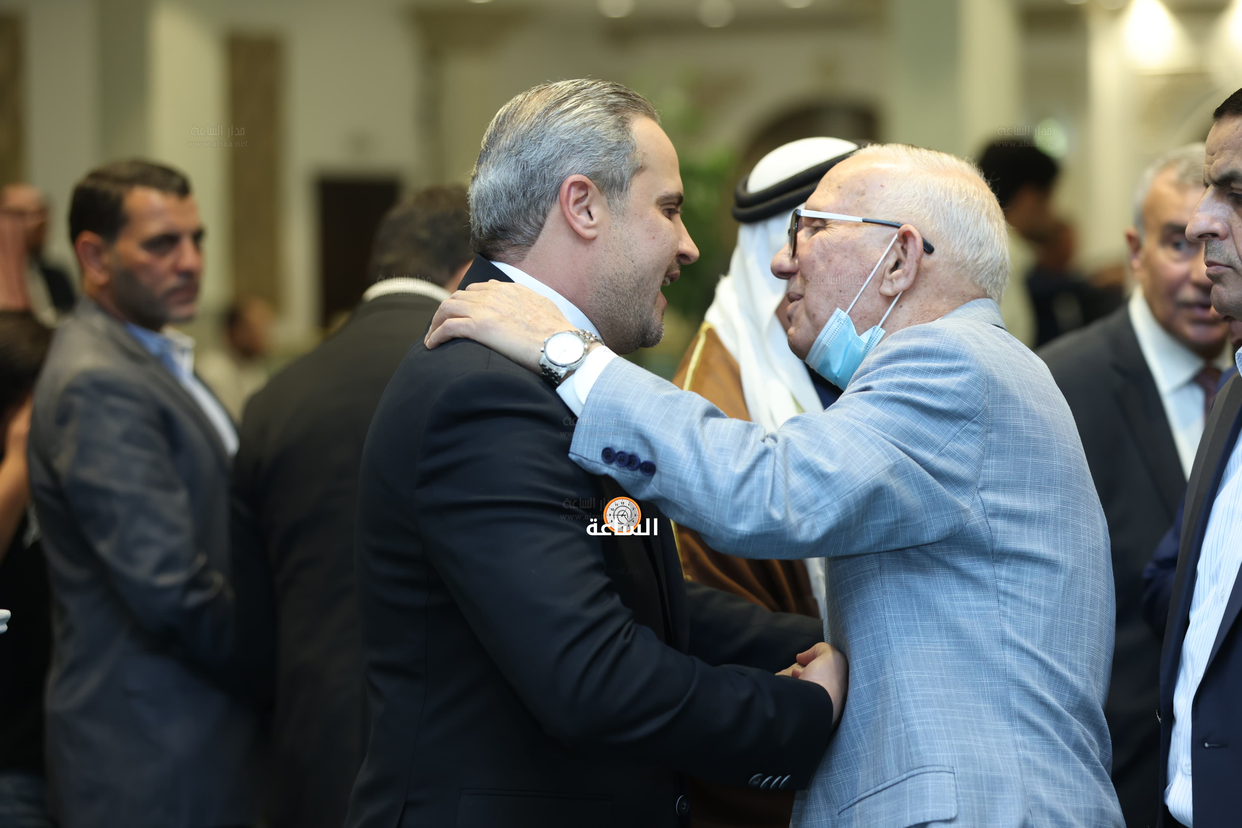 Madar Al-Saa Images 0.5002174436368156