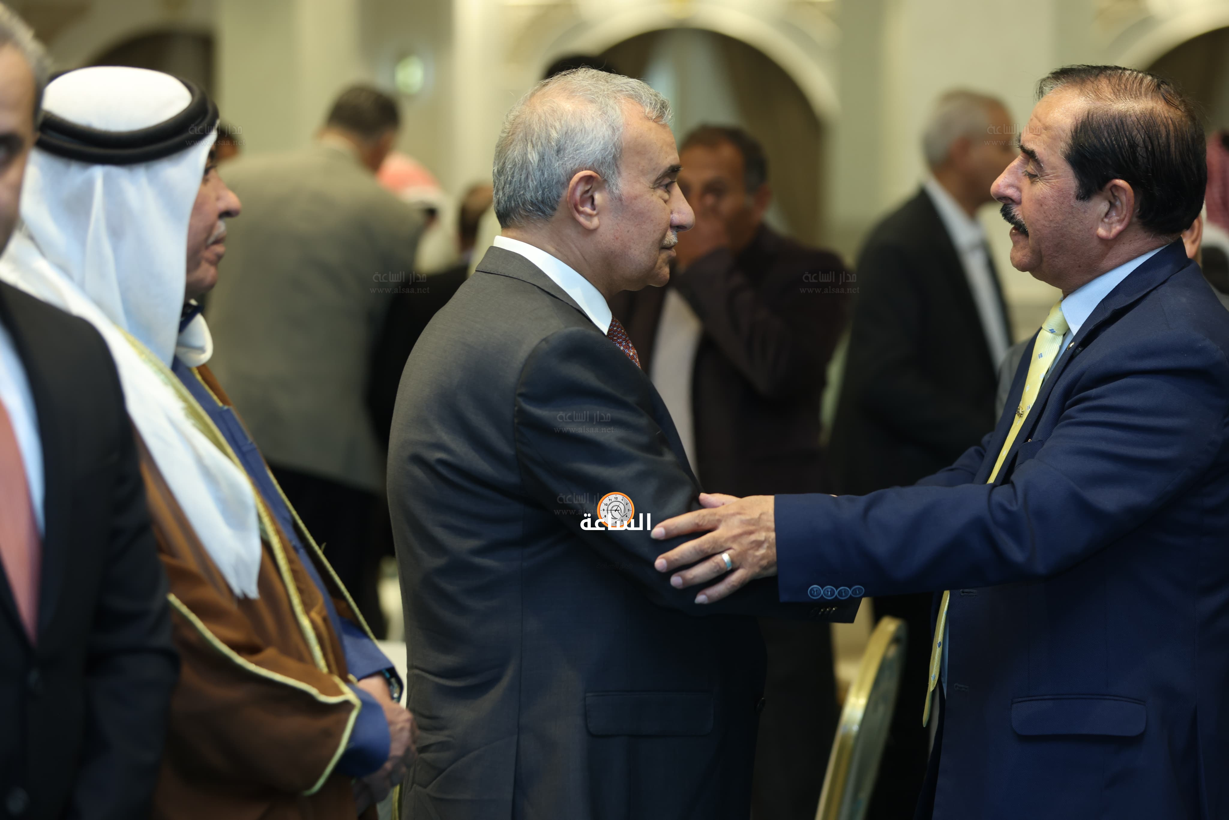 Madar Al-Saa Images 0.857378340847267