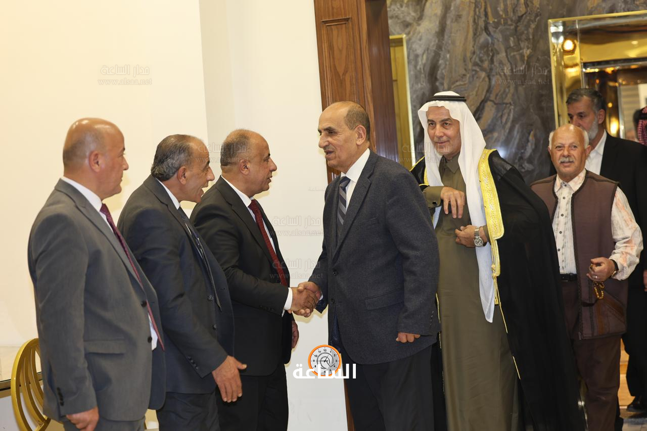 Madar Al-Saa Images 0.3002696221539717