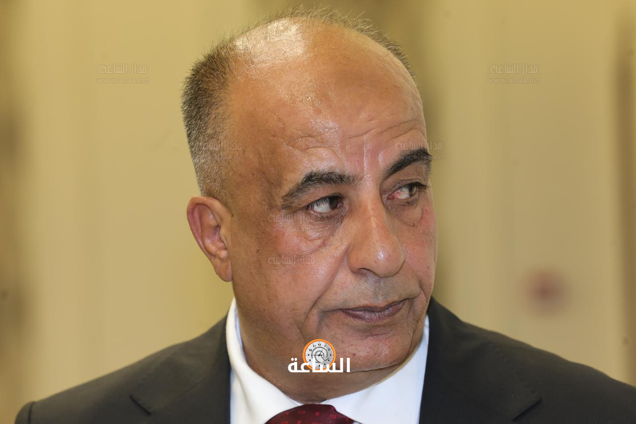 Madar Al-Saa Images 0.6979993591884042