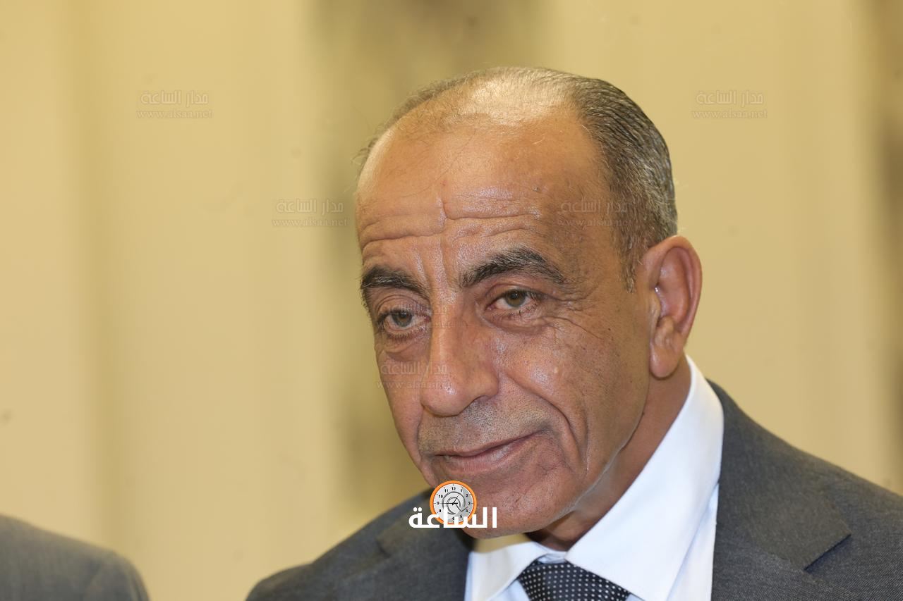 Madar Al-Saa Images 0.5596324392500336