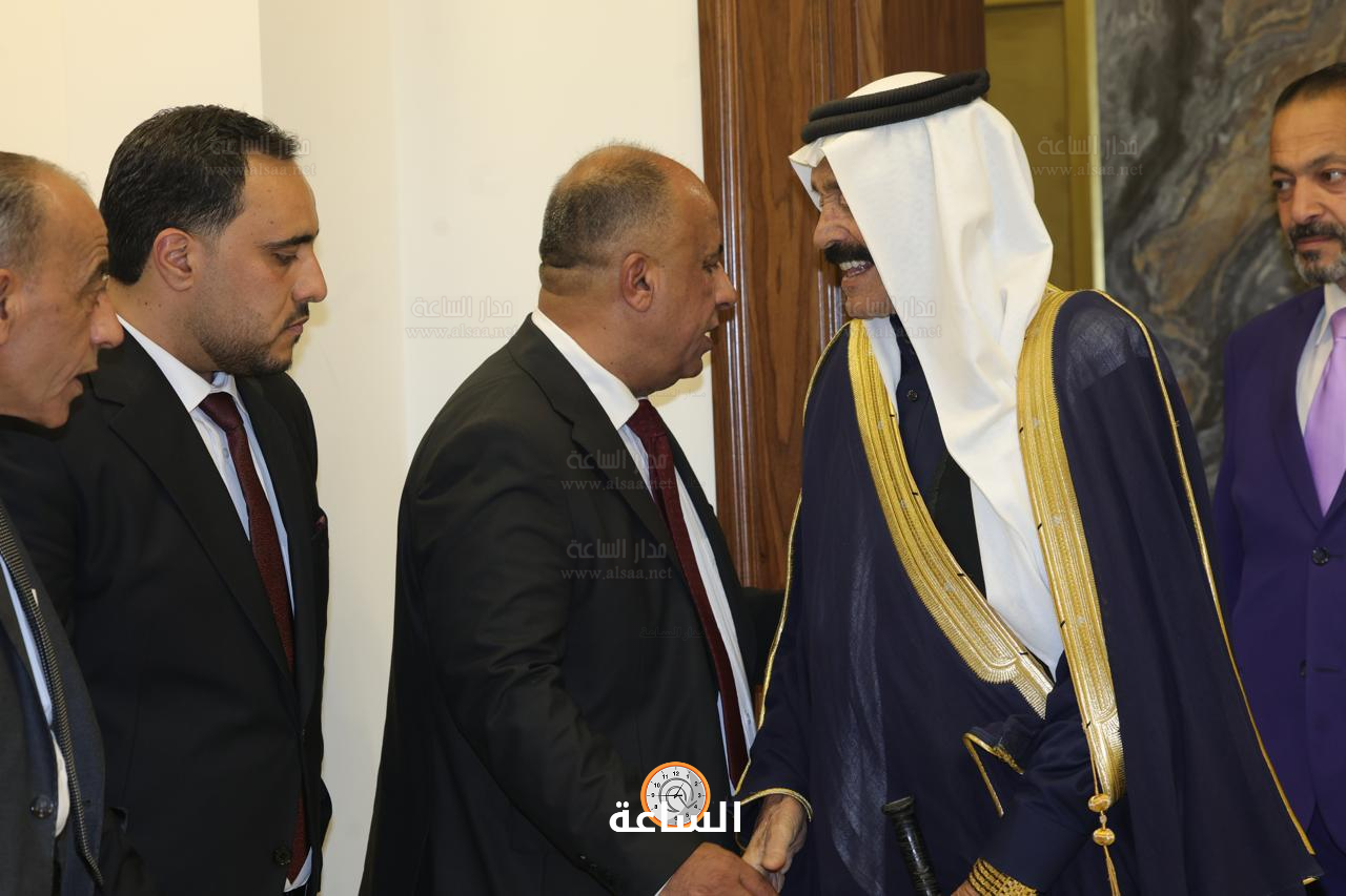 Madar Al-Saa Images 0.3751337372034157