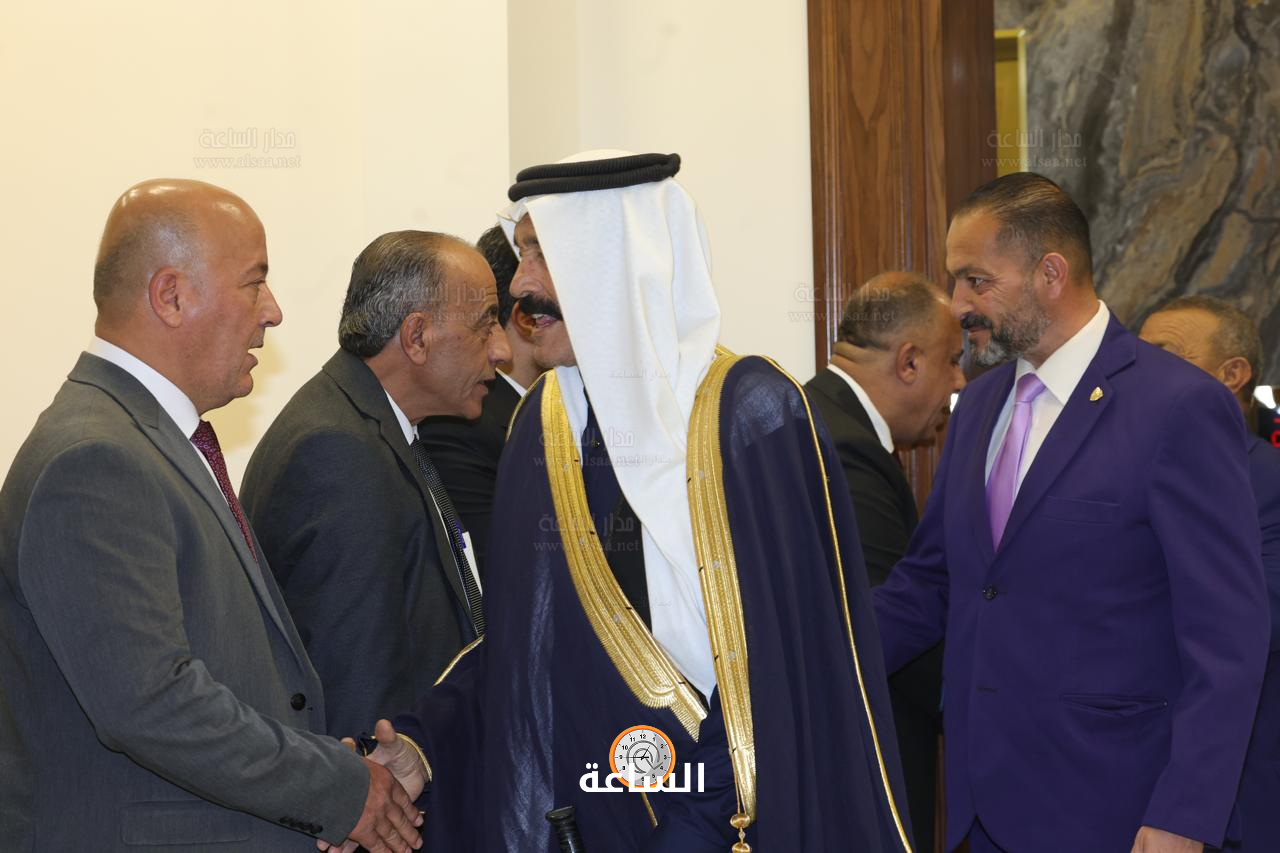 Madar Al-Saa Images 0.06472695177870769