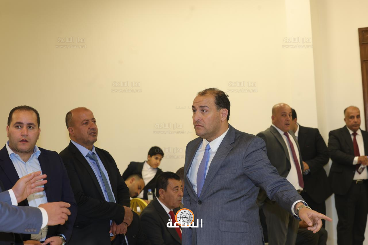 Madar Al-Saa Images 0.8684700052498466