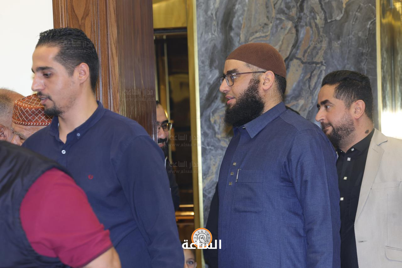 Madar Al-Saa Images 0.15414042564936448