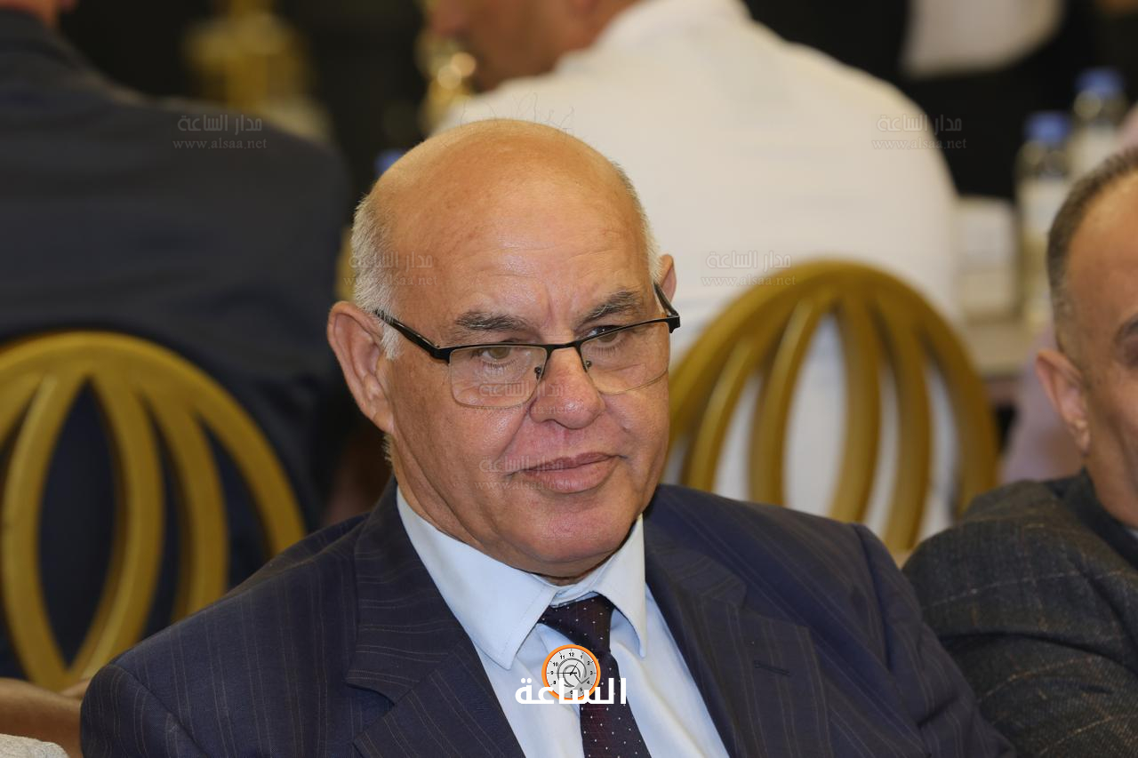 Madar Al-Saa Images 0.025596575010526146