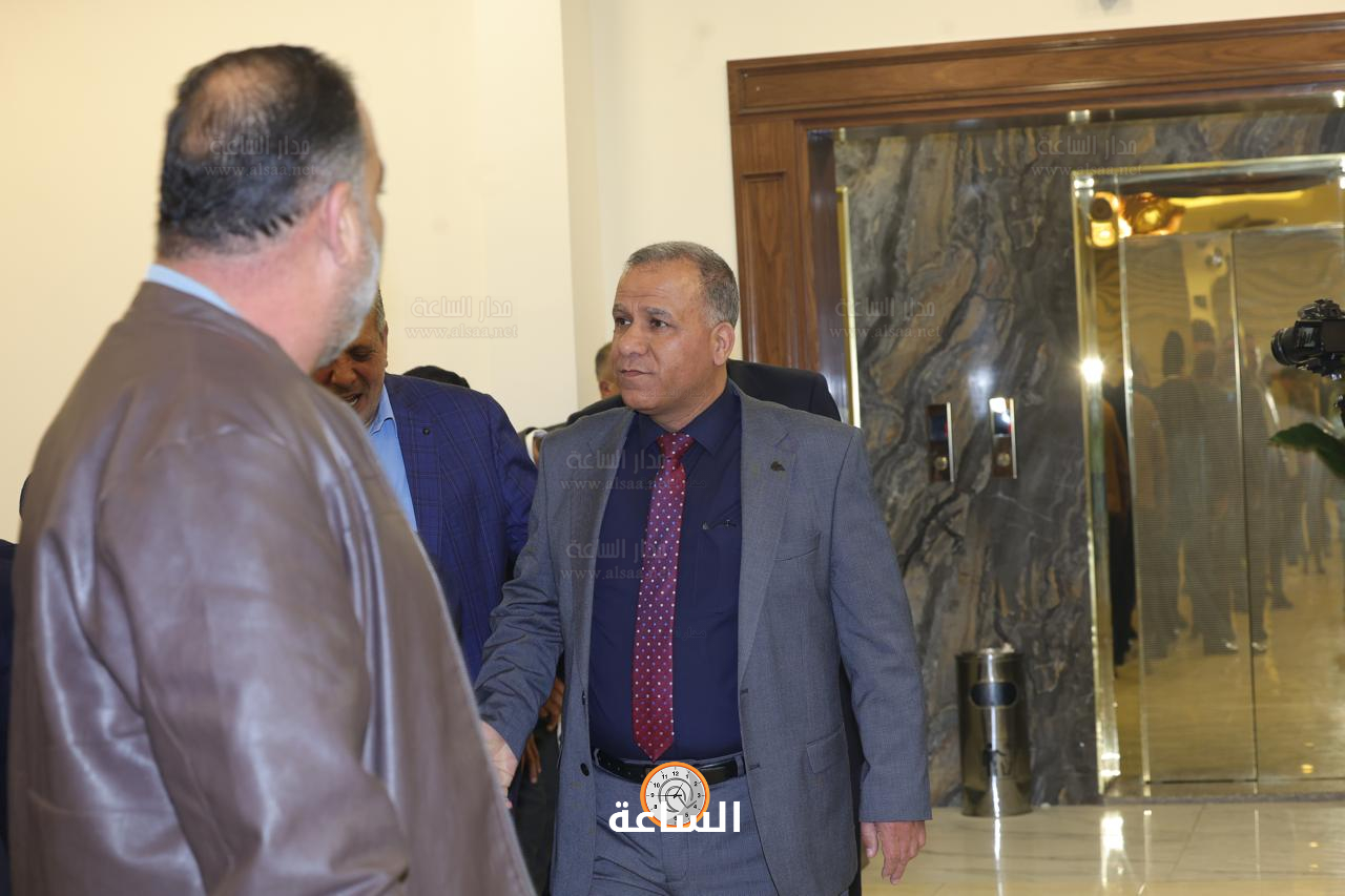 Madar Al-Saa Images 0.8710123647771765