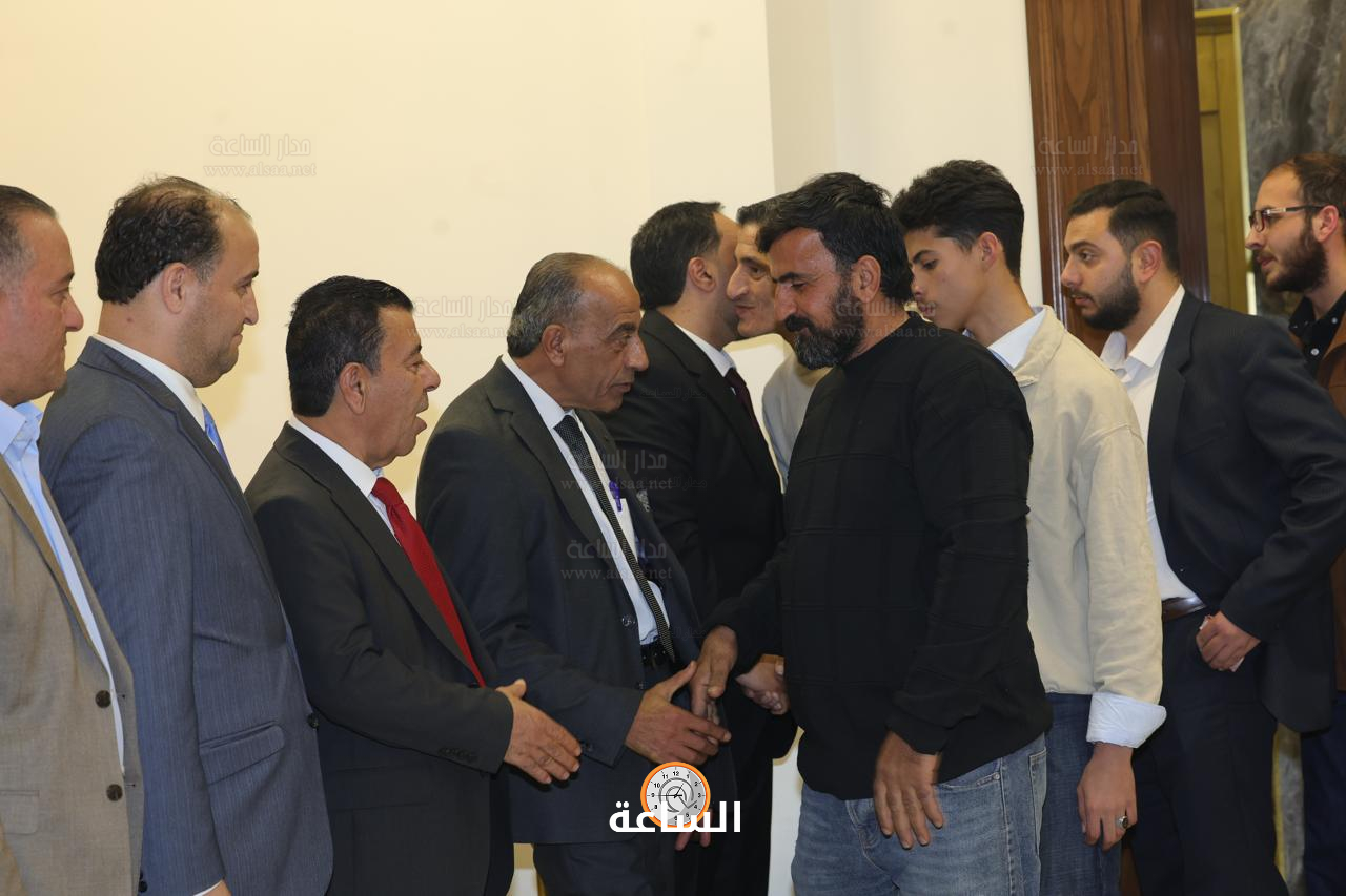 Madar Al-Saa Images 0.3723012595526297