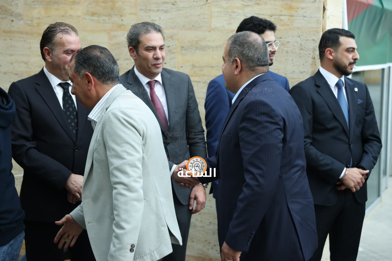 Madar Al-Saa Images 0.2632295590064935