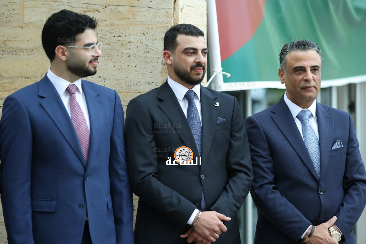 Madar Al-Saa Images 0.036555596142938795