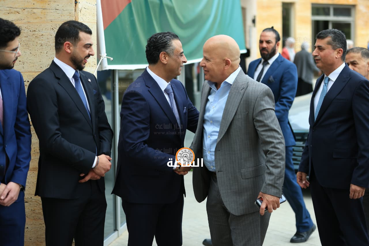 Madar Al-Saa Images 0.774416609371309