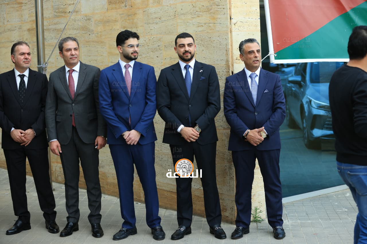 Madar Al-Saa Images 0.47154172399405814