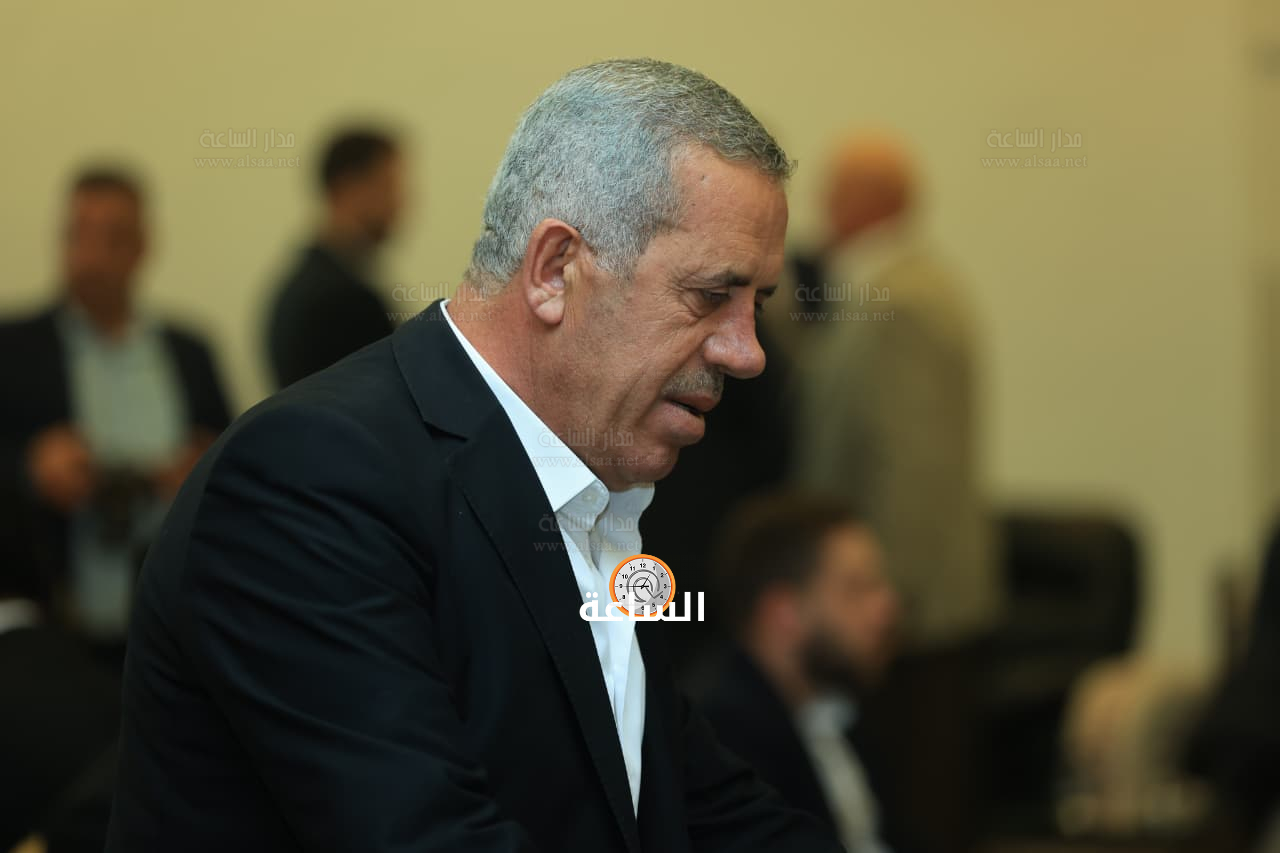 Madar Al-Saa Images 0.18183231778366526