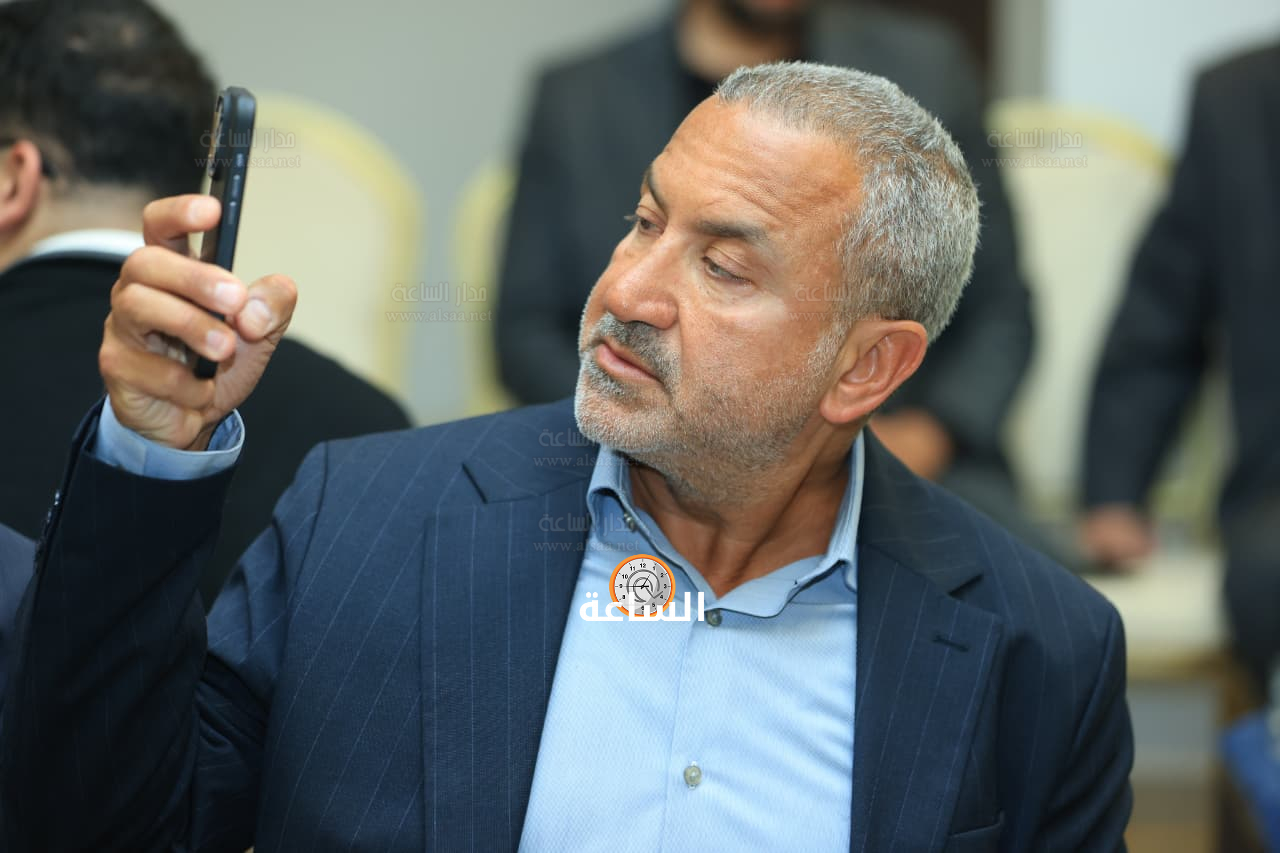 Madar Al-Saa Images 0.7760009340265122