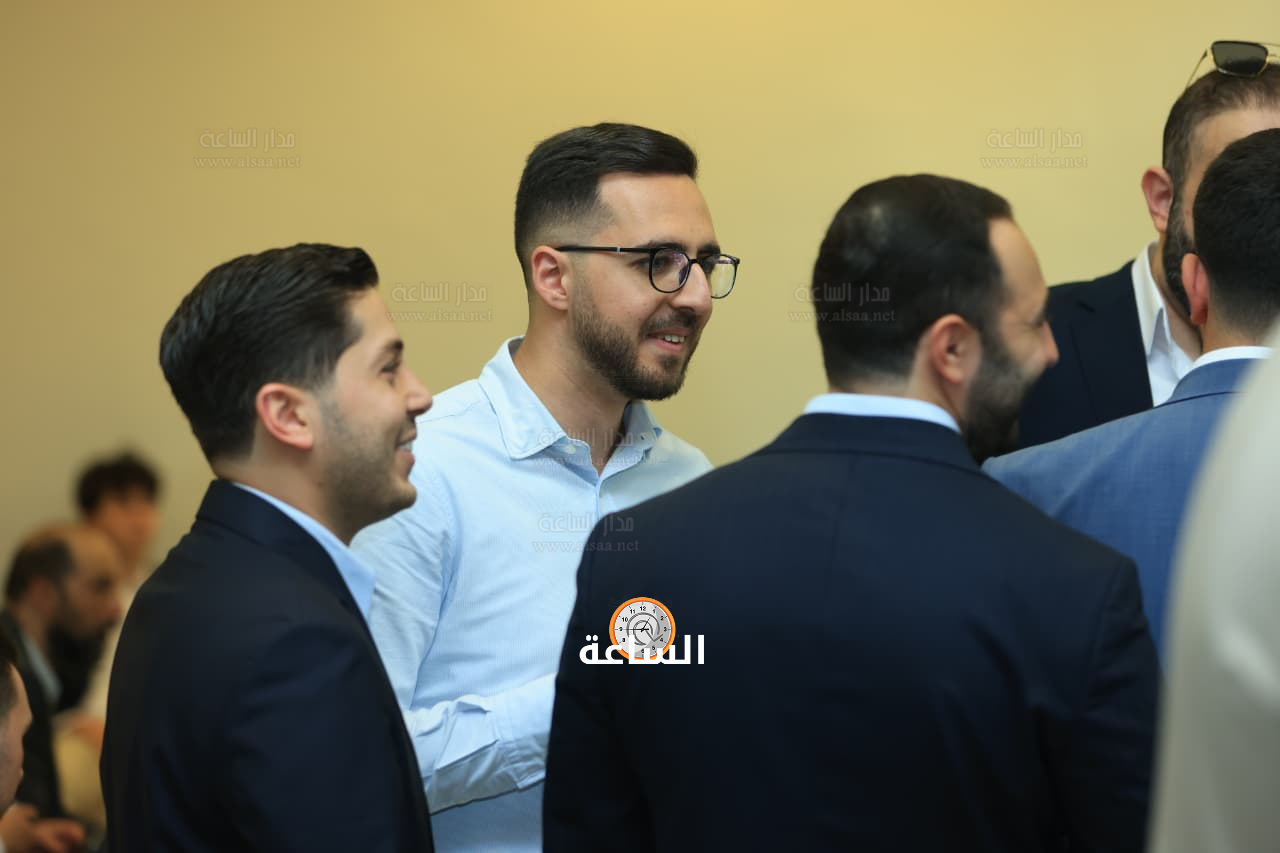 Madar Al-Saa Images 0.2144440238322175