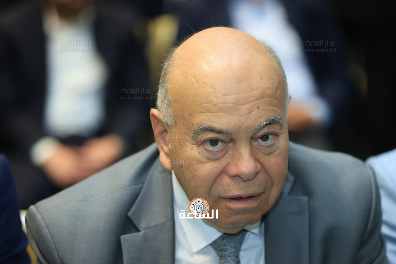 Madar Al-Saa Images 0.332614120319185