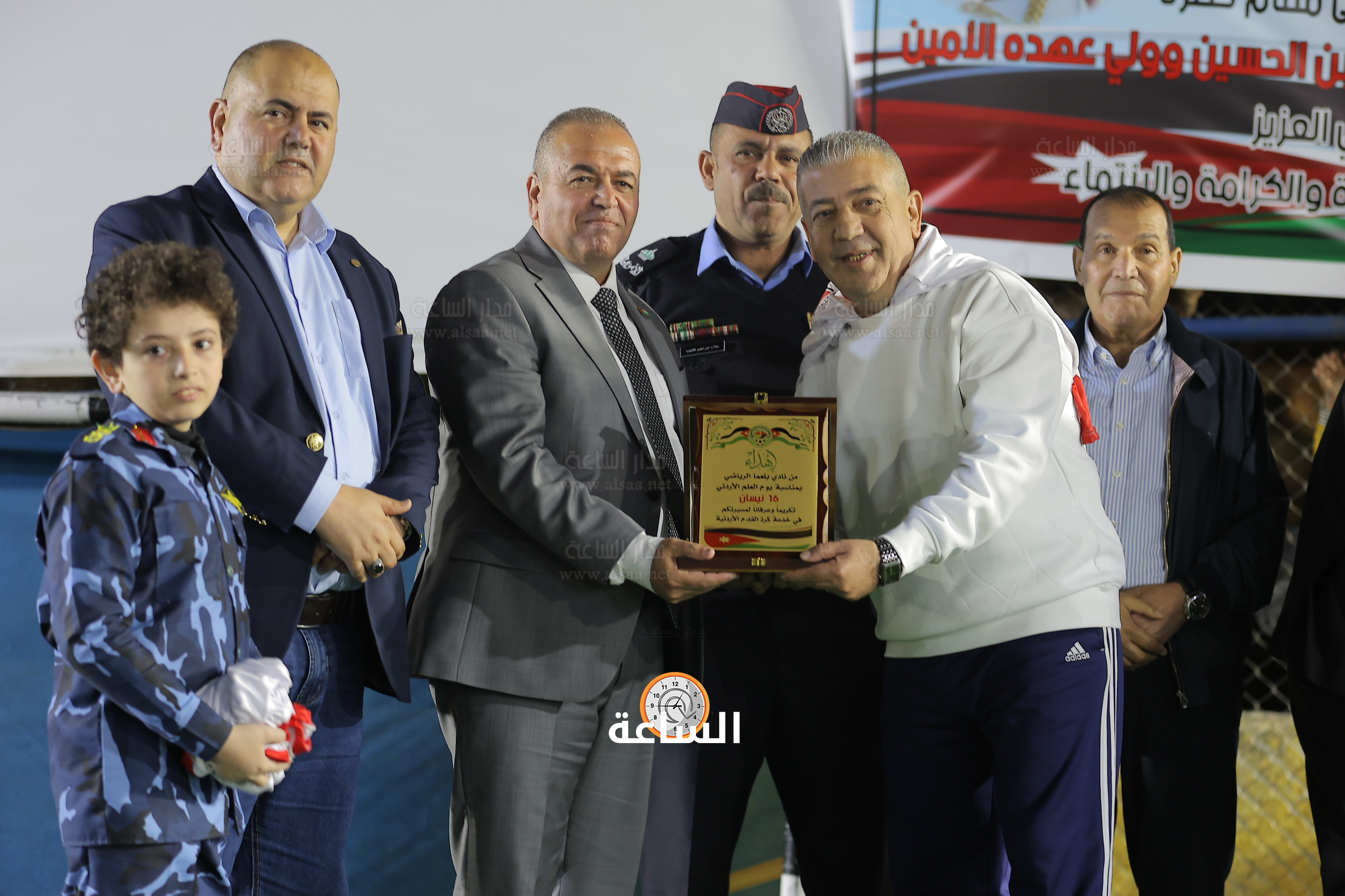 Madar Al-Saa Images 0.9240767477719235