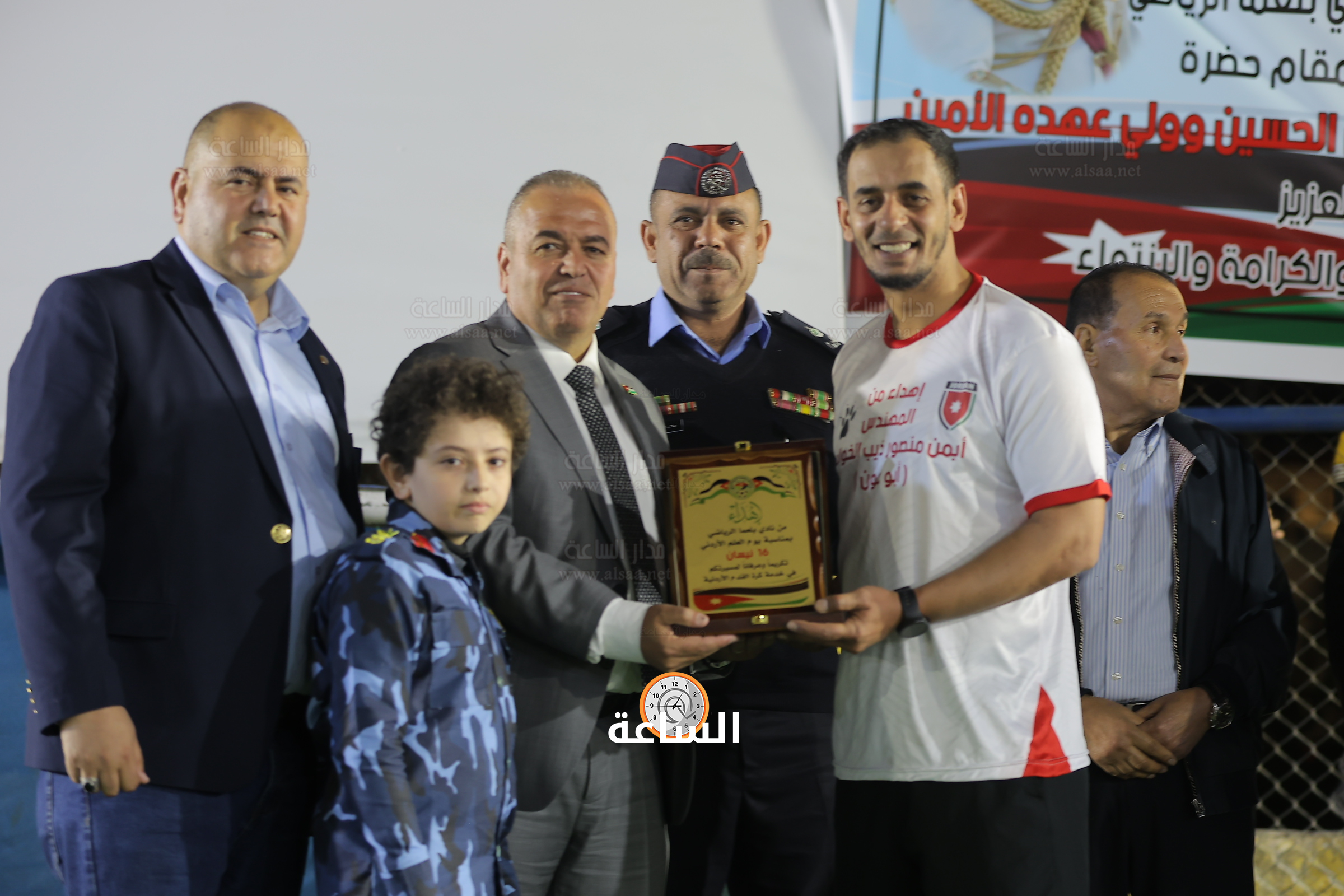 Madar Al-Saa Images 0.3943525572616787