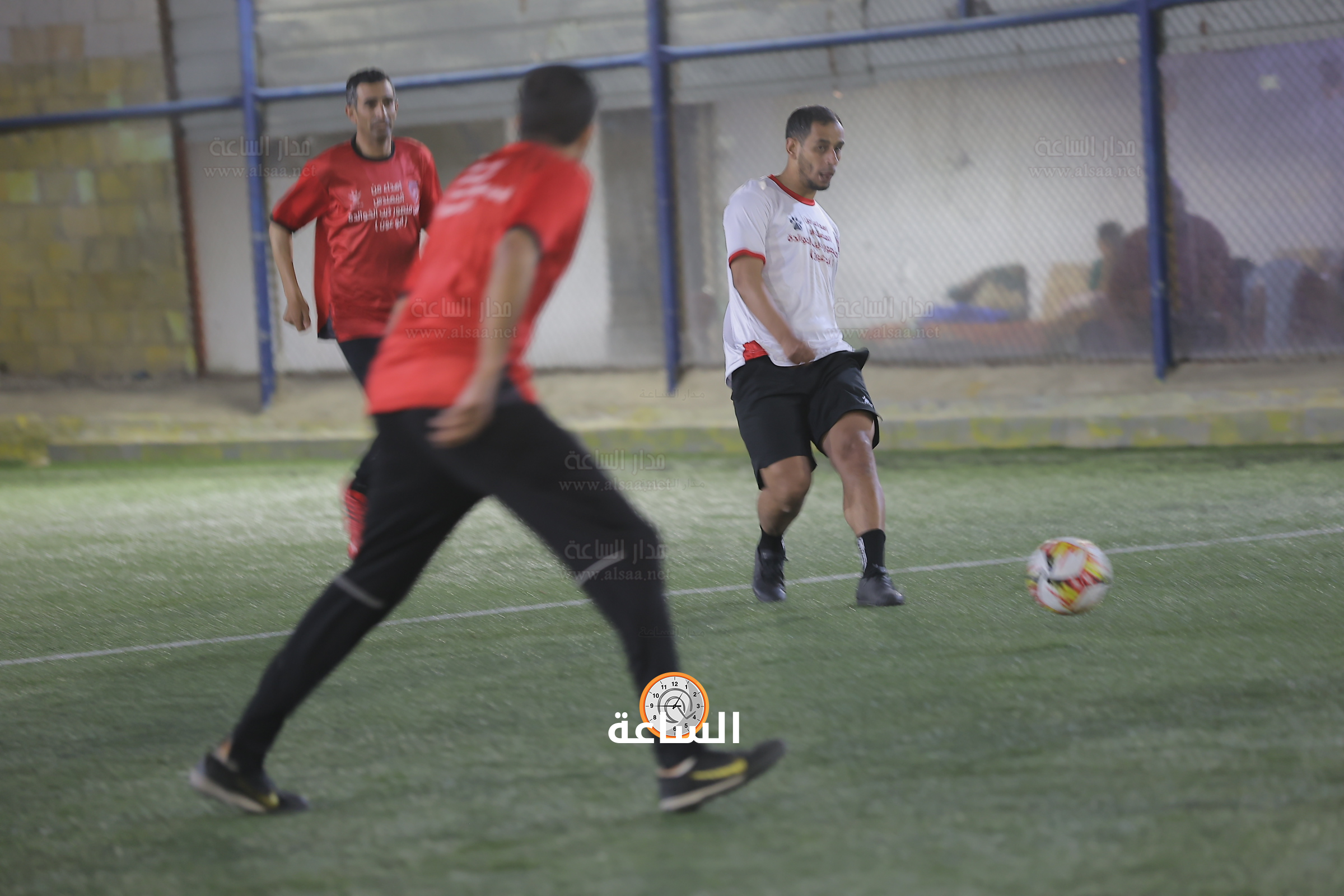 Madar Al-Saa Images 0.20958453484749895