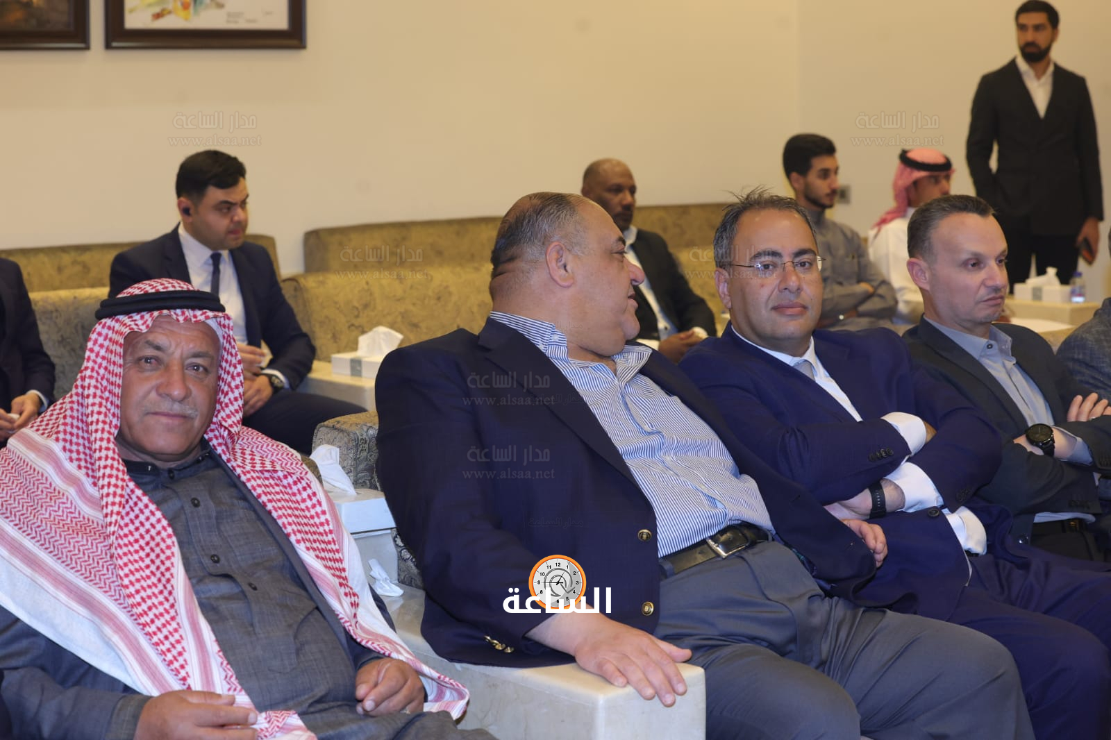 Madar Al-Saa Images 0.17016577695190882