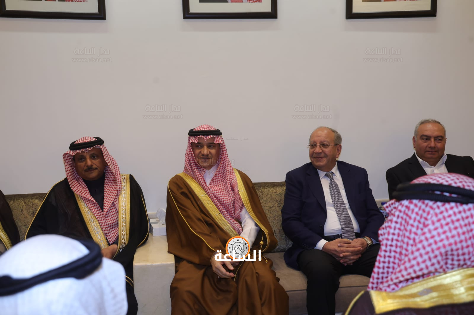 Madar Al-Saa Images 0.5585282843425751