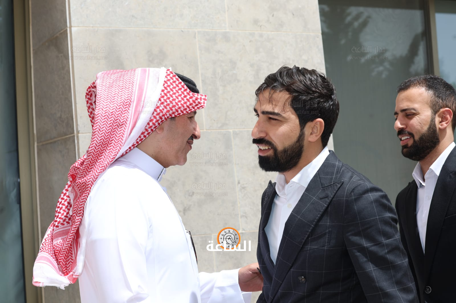 Madar Al-Saa Images 0.14035368010878857