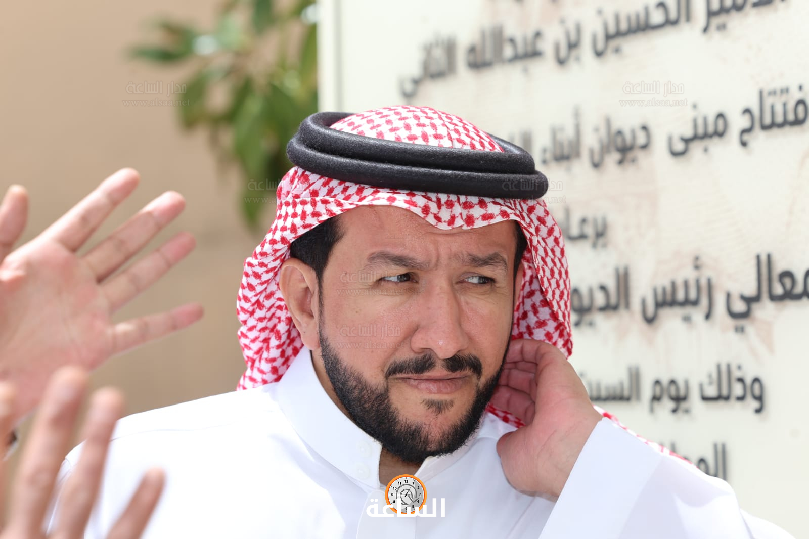 Madar Al-Saa Images 0.8038346566116873