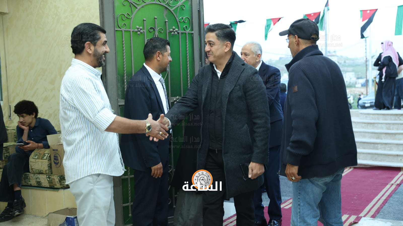 Madar Al-Saa Images 0.48402704452634815