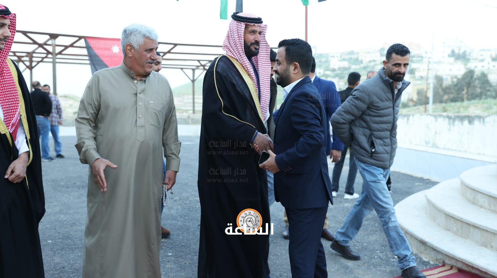 Madar Al-Saa Images 0.11837684403008475