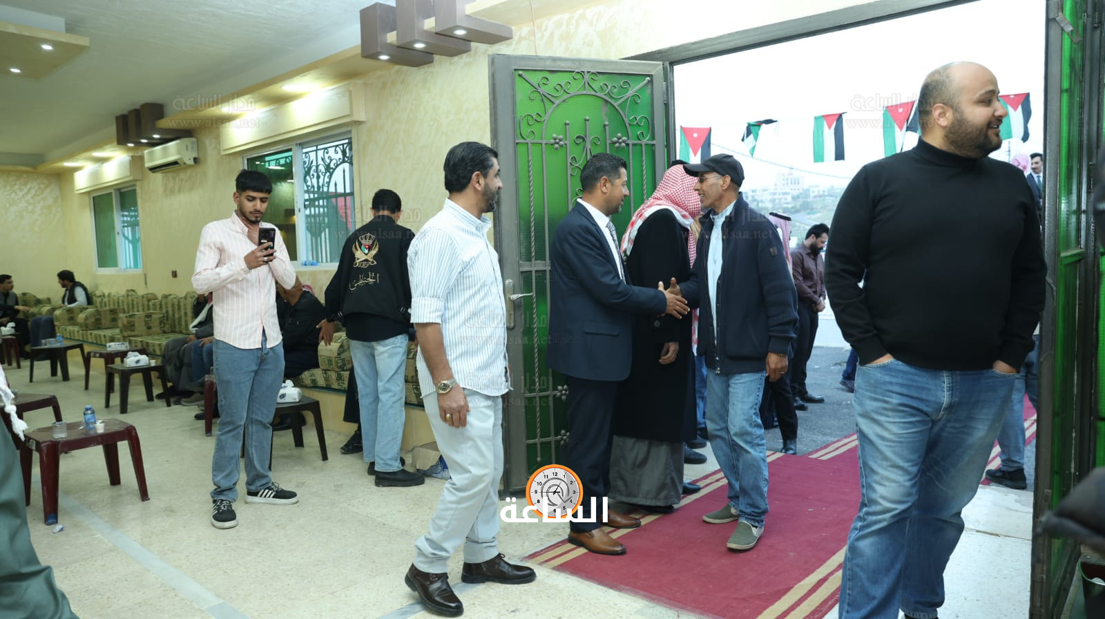 Madar Al-Saa Images 0.5785372443149938