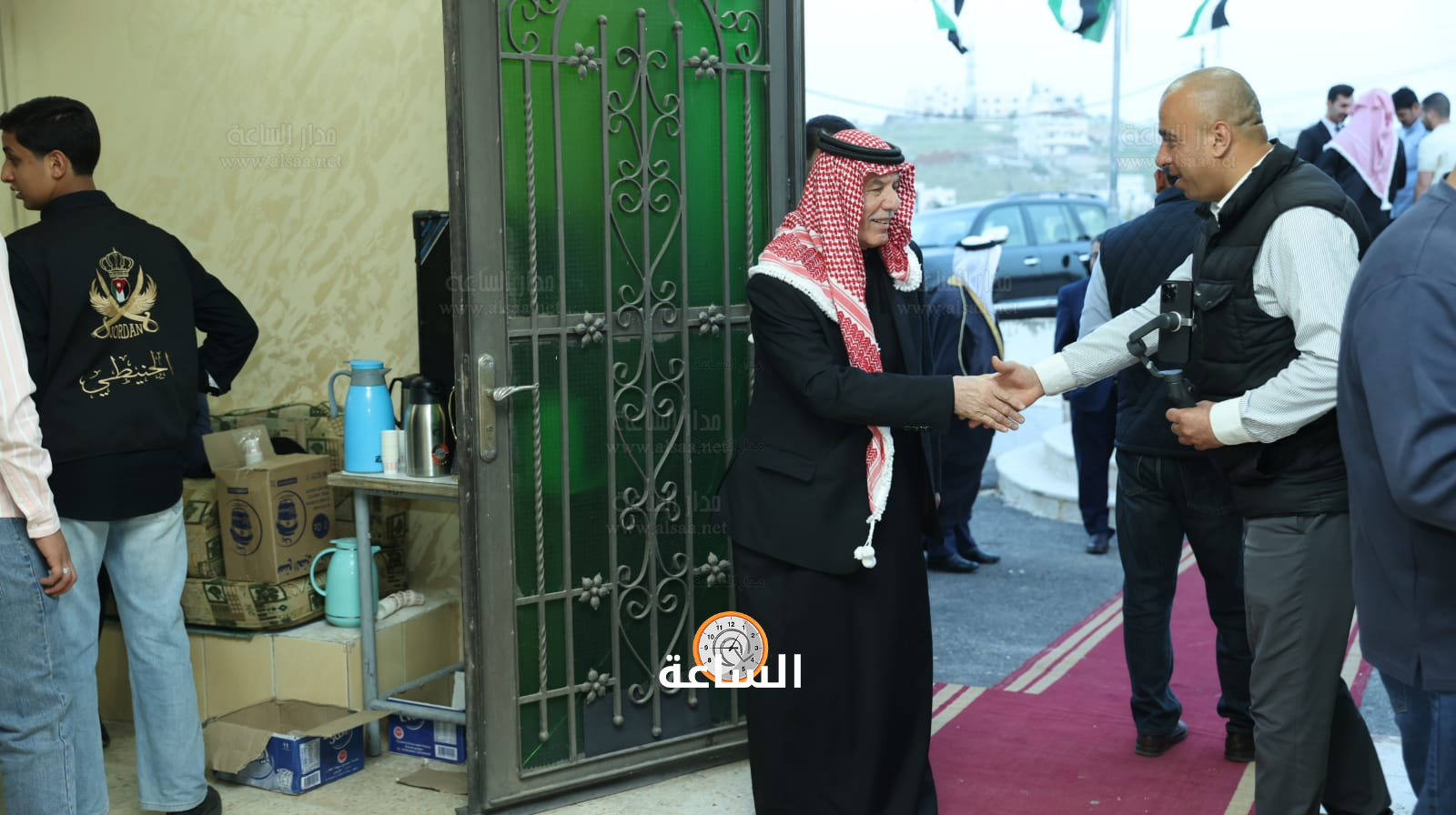 Madar Al-Saa Images 0.6266129292139434