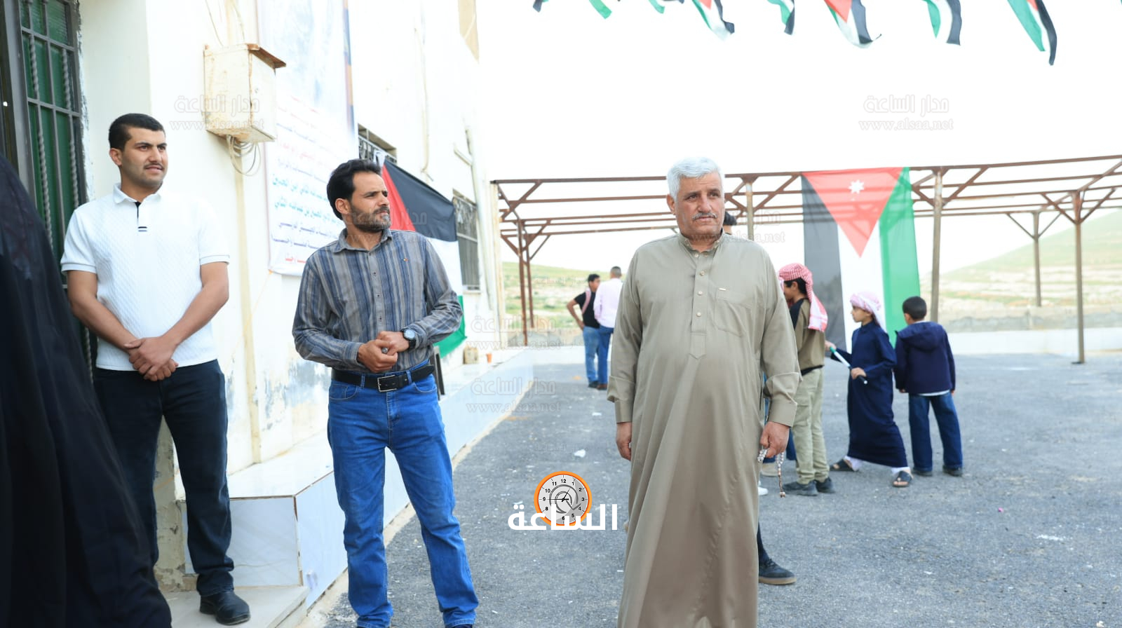 Madar Al-Saa Images 0.27225437961201115