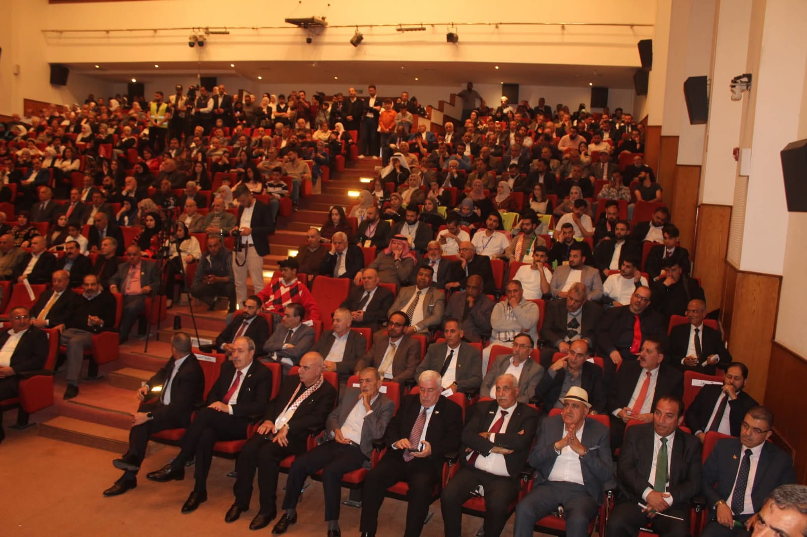 Madar Al-Saa Images 0.7567960664738208