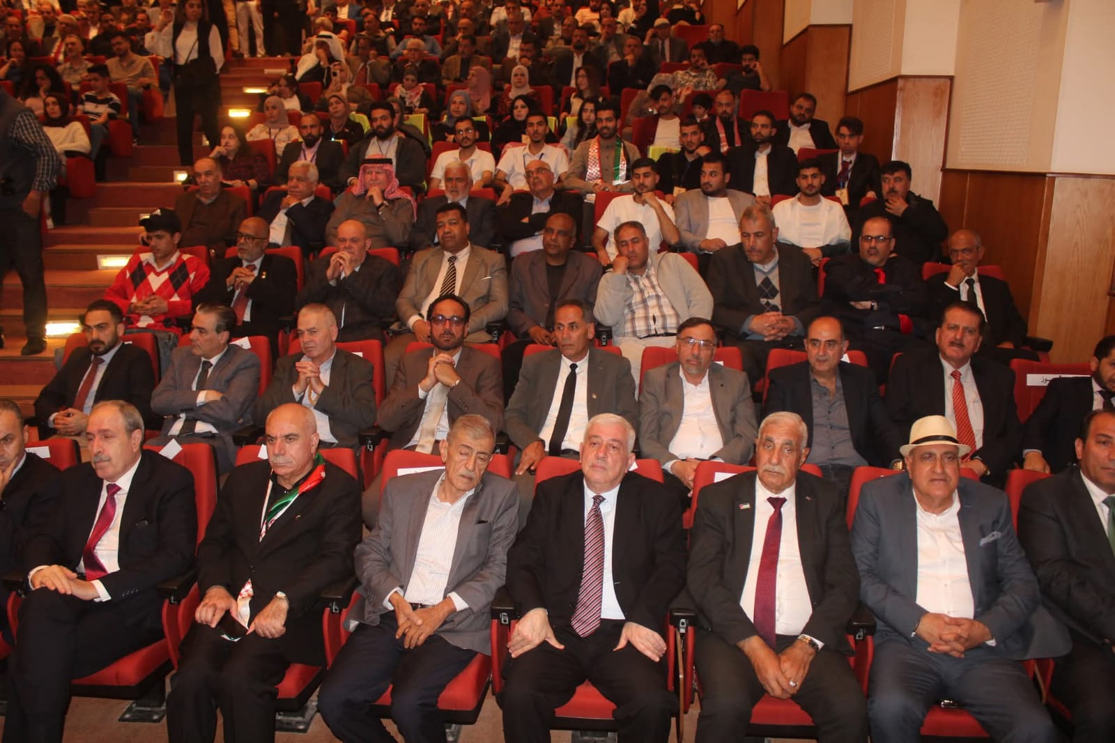 Madar Al-Saa Images 0.16659878317601695