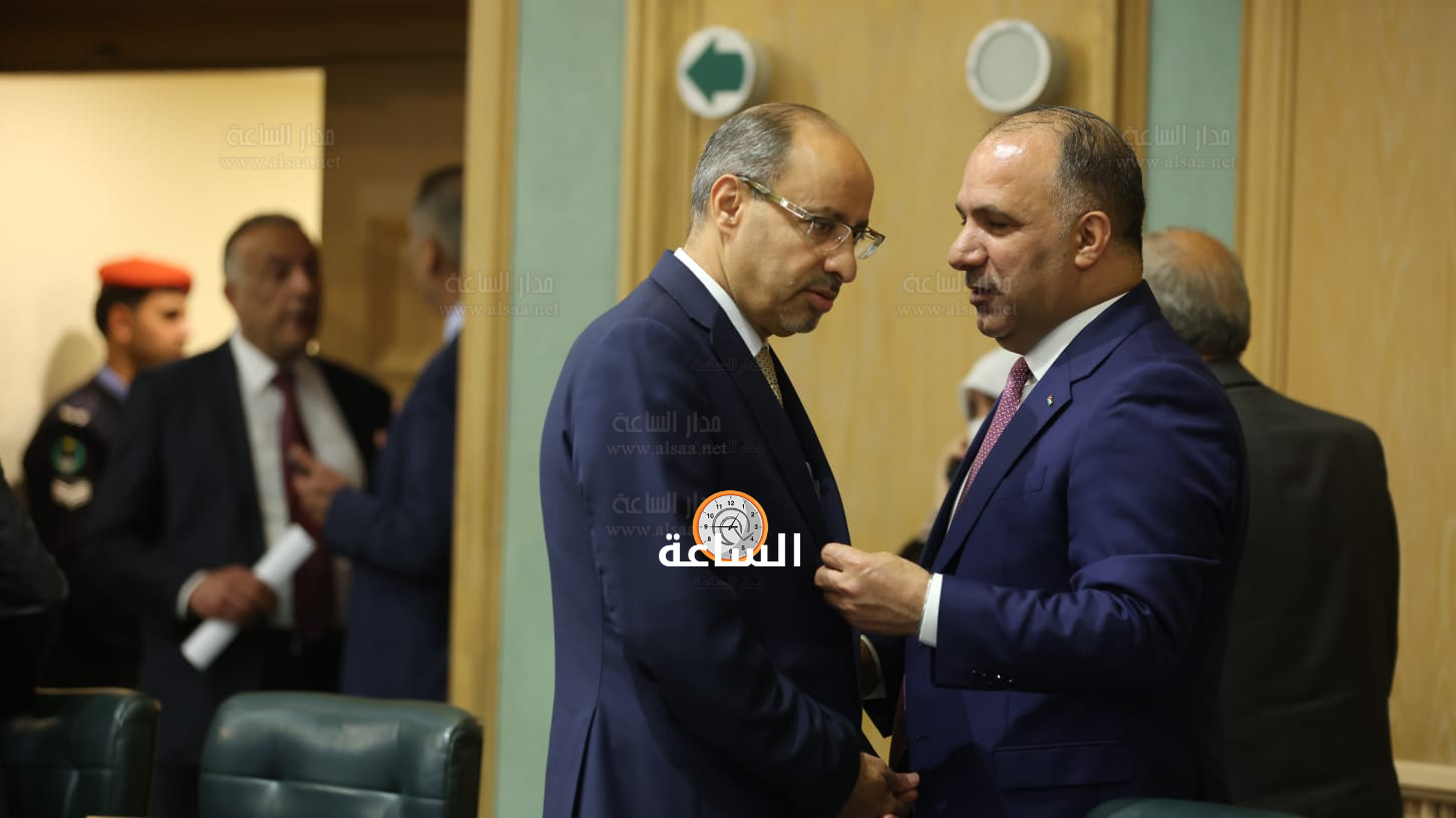 Madar Al-Saa Images 0.3898282150239548