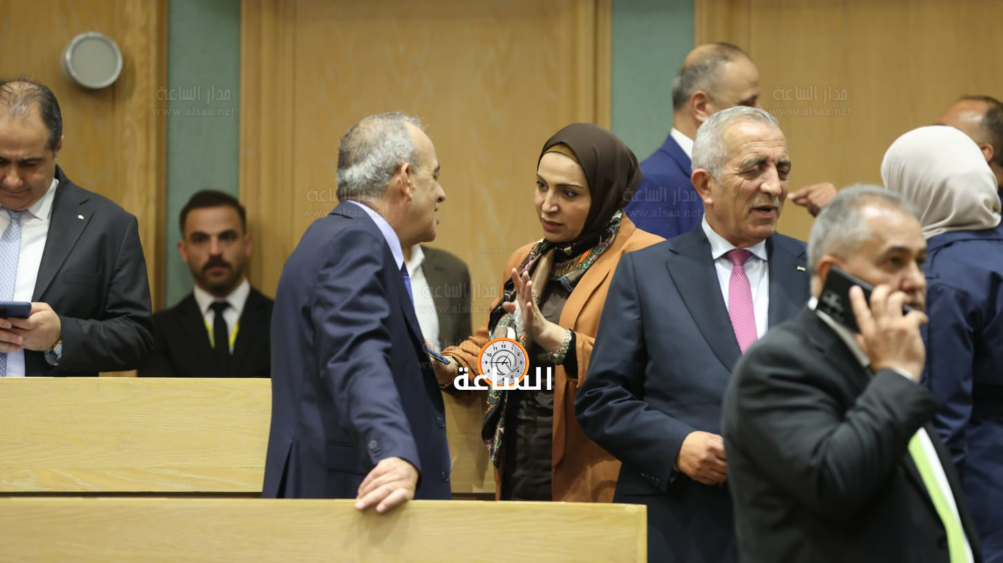 Madar Al-Saa Images 0.767519684131197